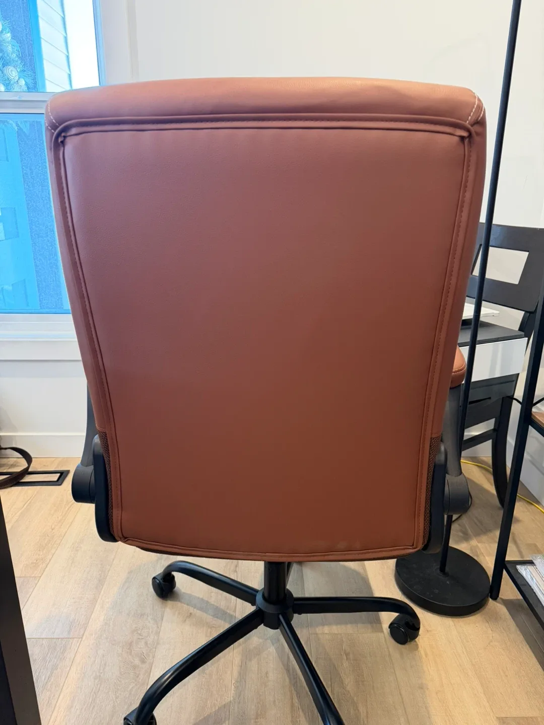 Brown Leather Office Chair image indicator(3)