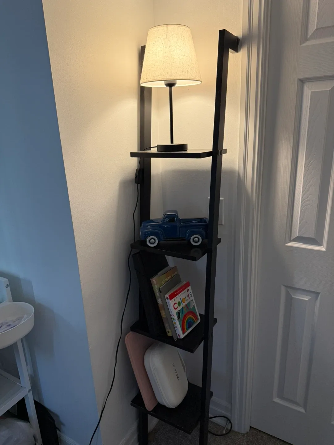 Black Ladder Shelf with Lamp