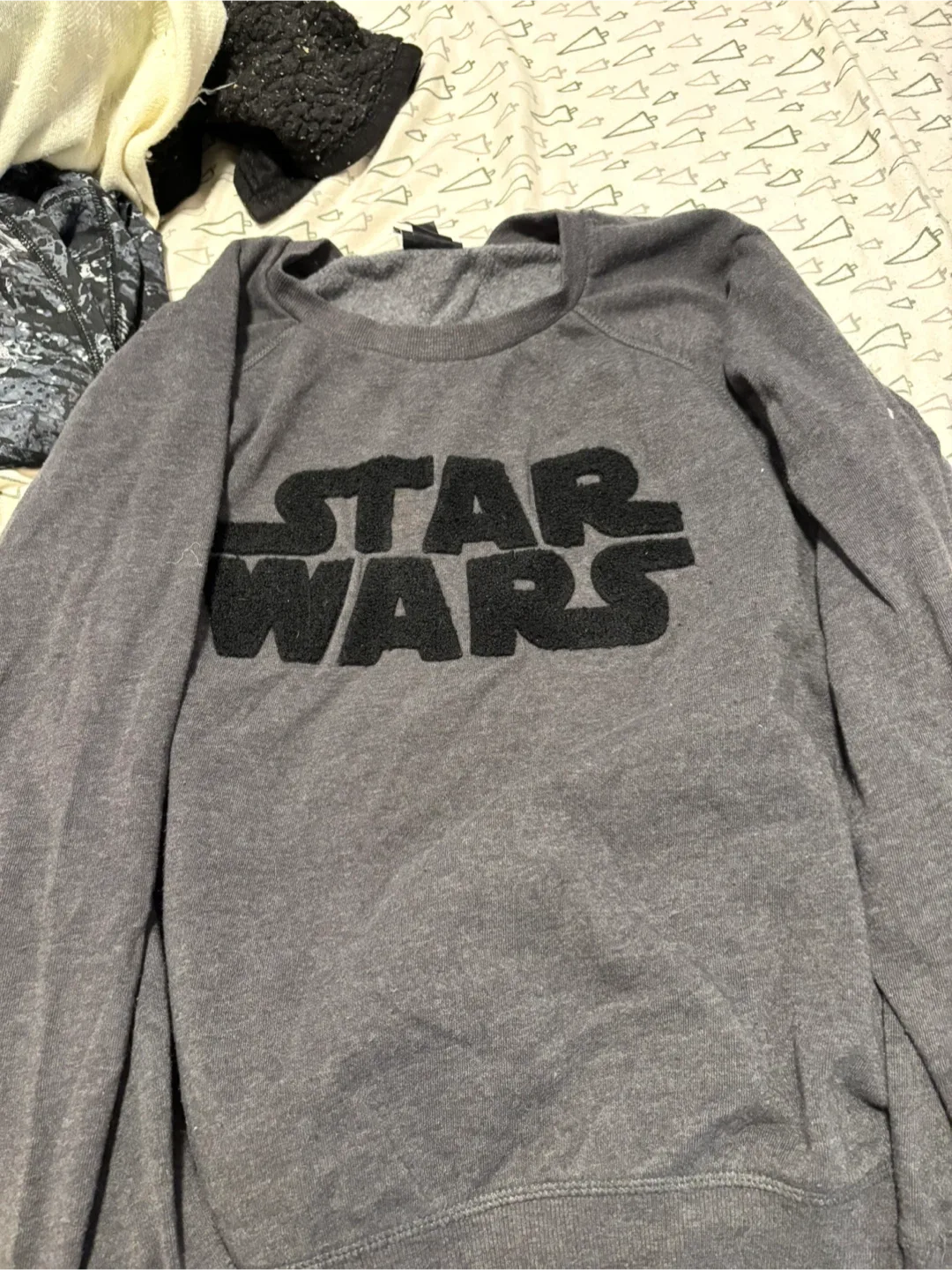 Star Wars Her Universe Grey Sweatshirt - Size 1 image indicator(2)