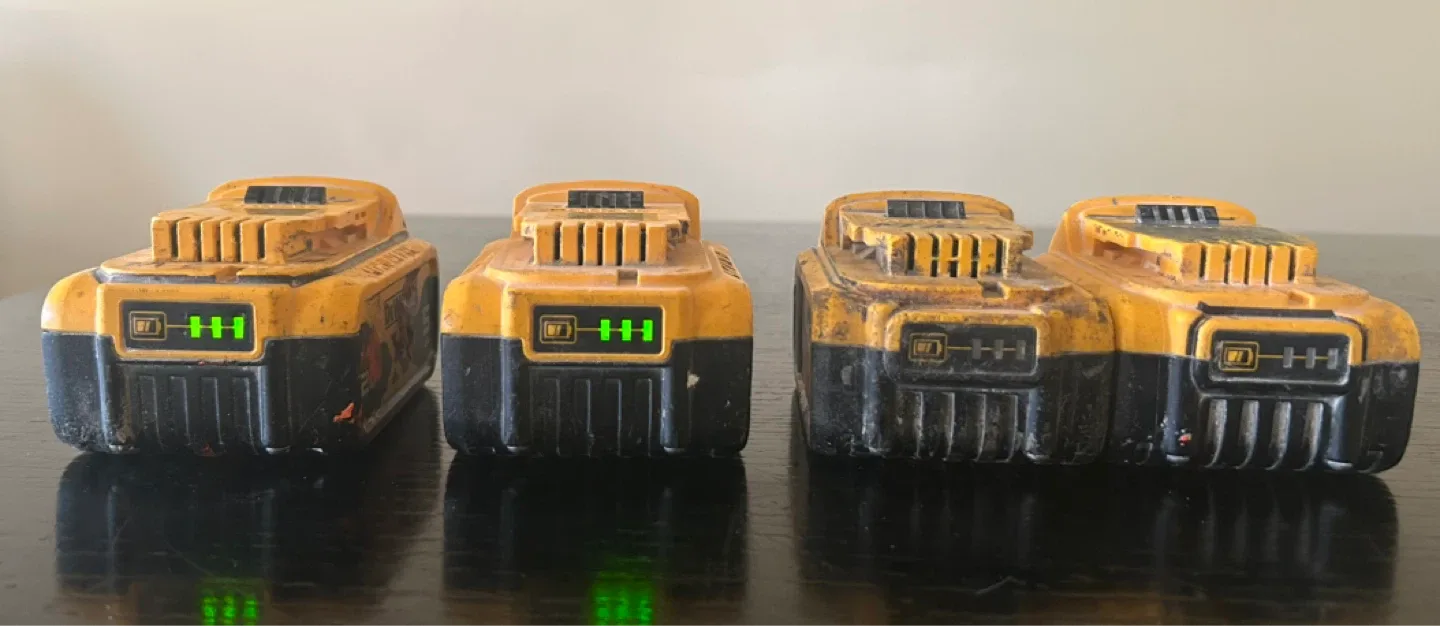 DeWalt 20V XR Batteries - 4Ah & 5Ah