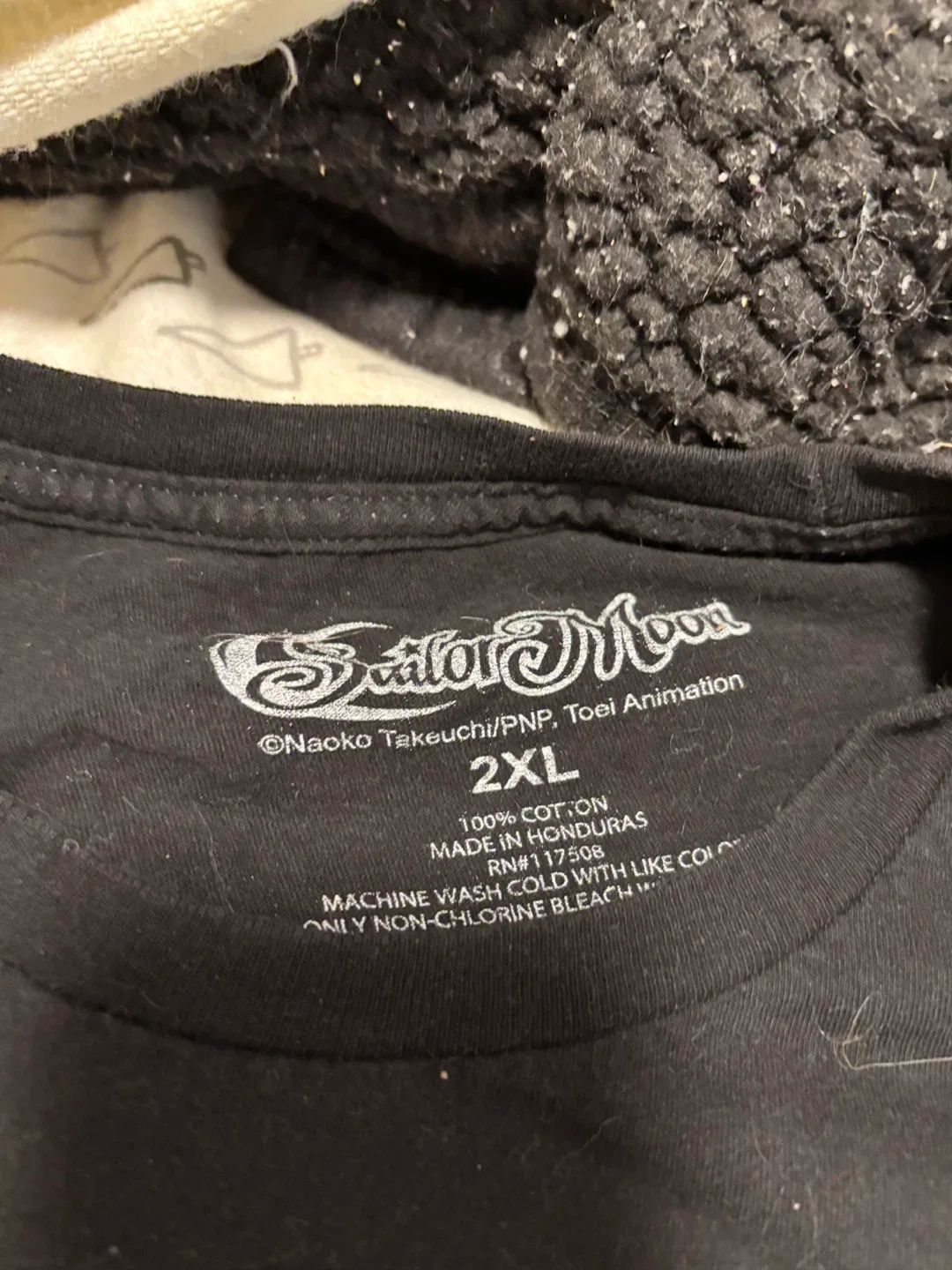 Sailor Moon Black Graphic Tee - 2XL image indicator(2)