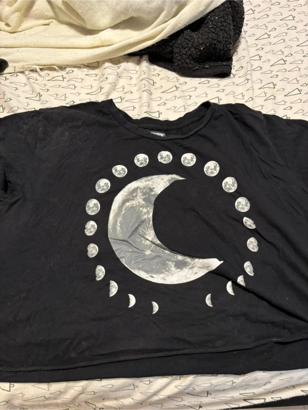 Hot Topic Moon Phases Black T-shirt - XL