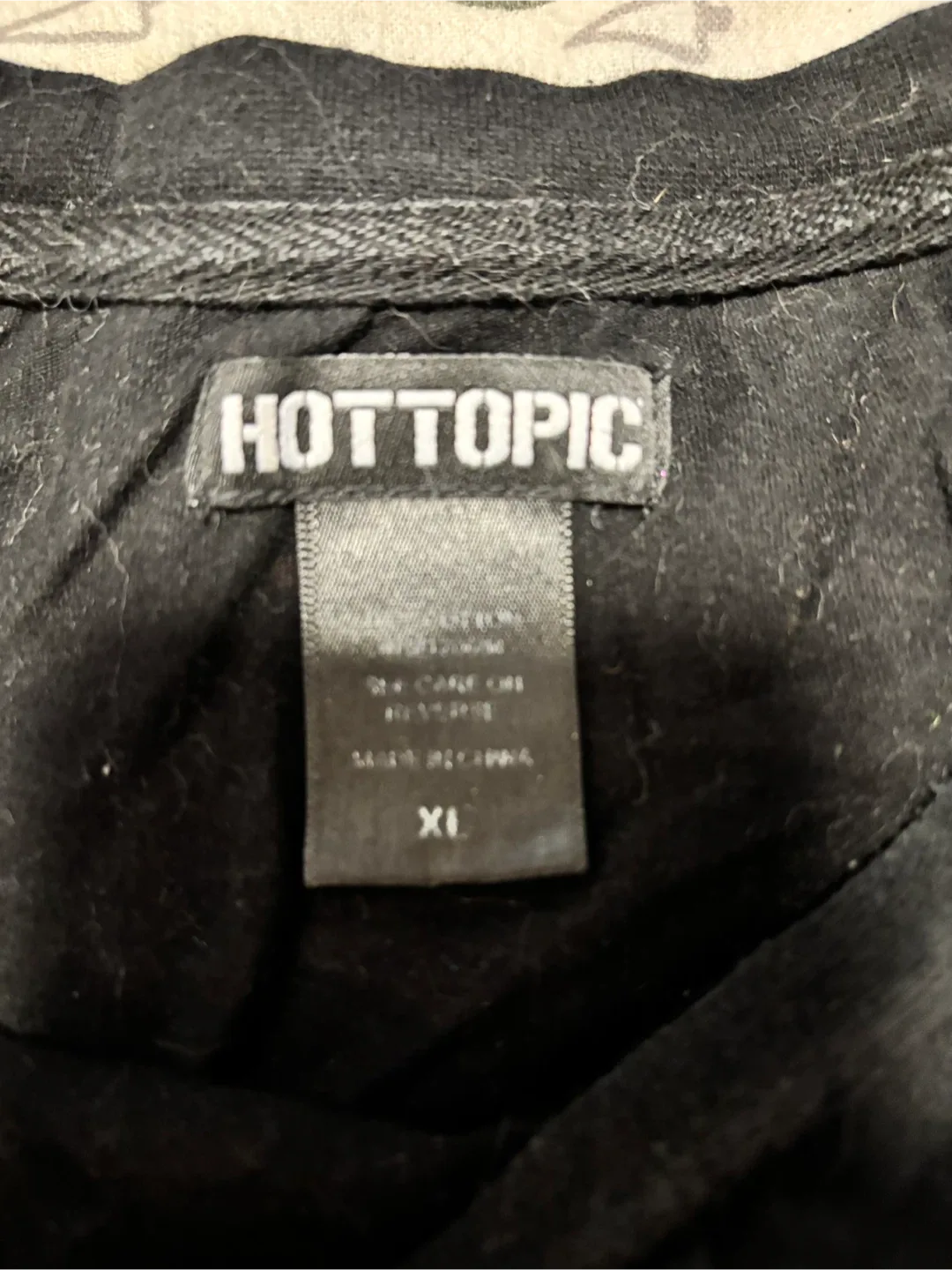 Hot Topic Moon Phases Black T-shirt - XL image indicator(2)