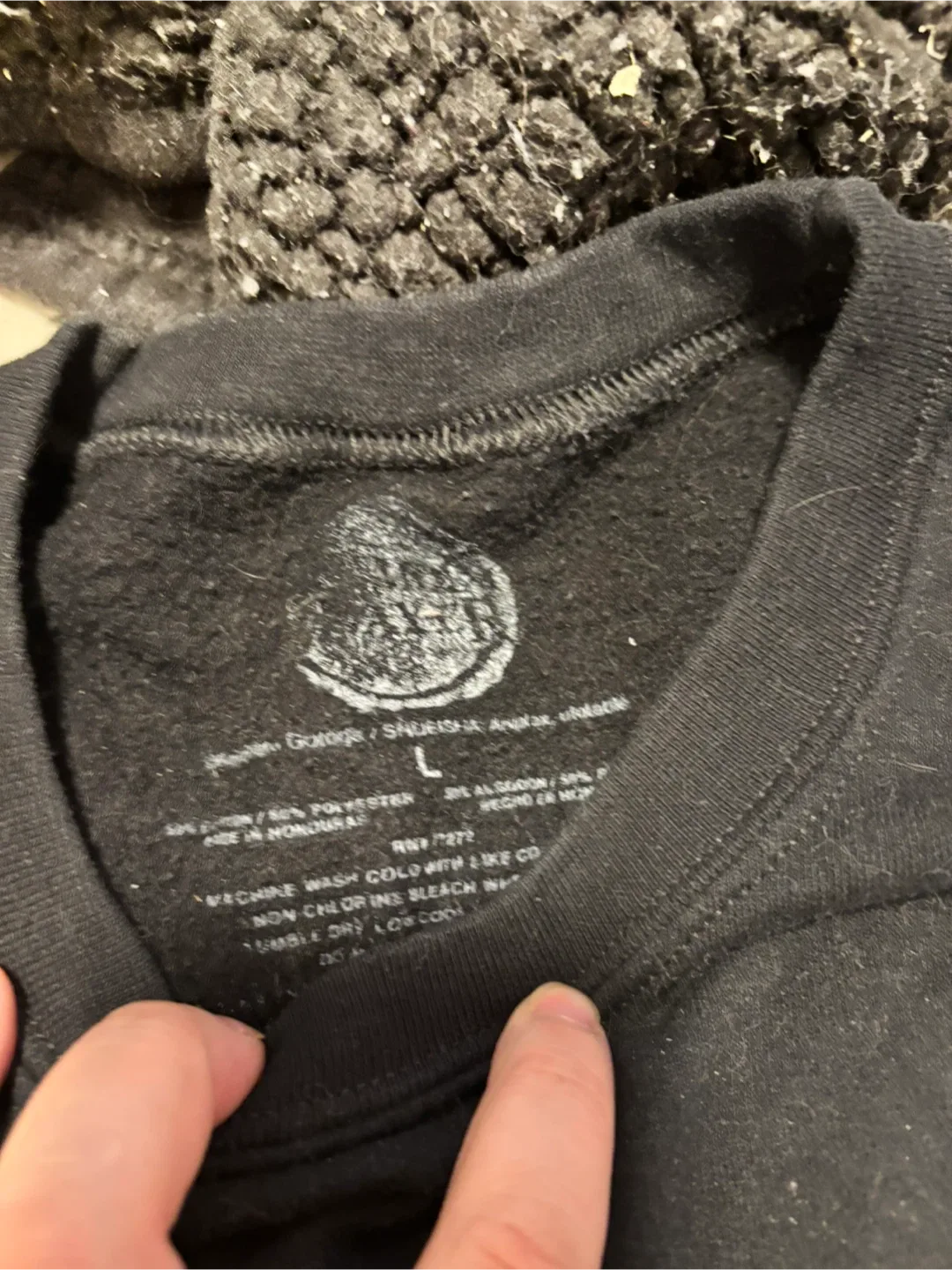 Demon Slayer Corps Black Sweatshirt - Size L image indicator(2)