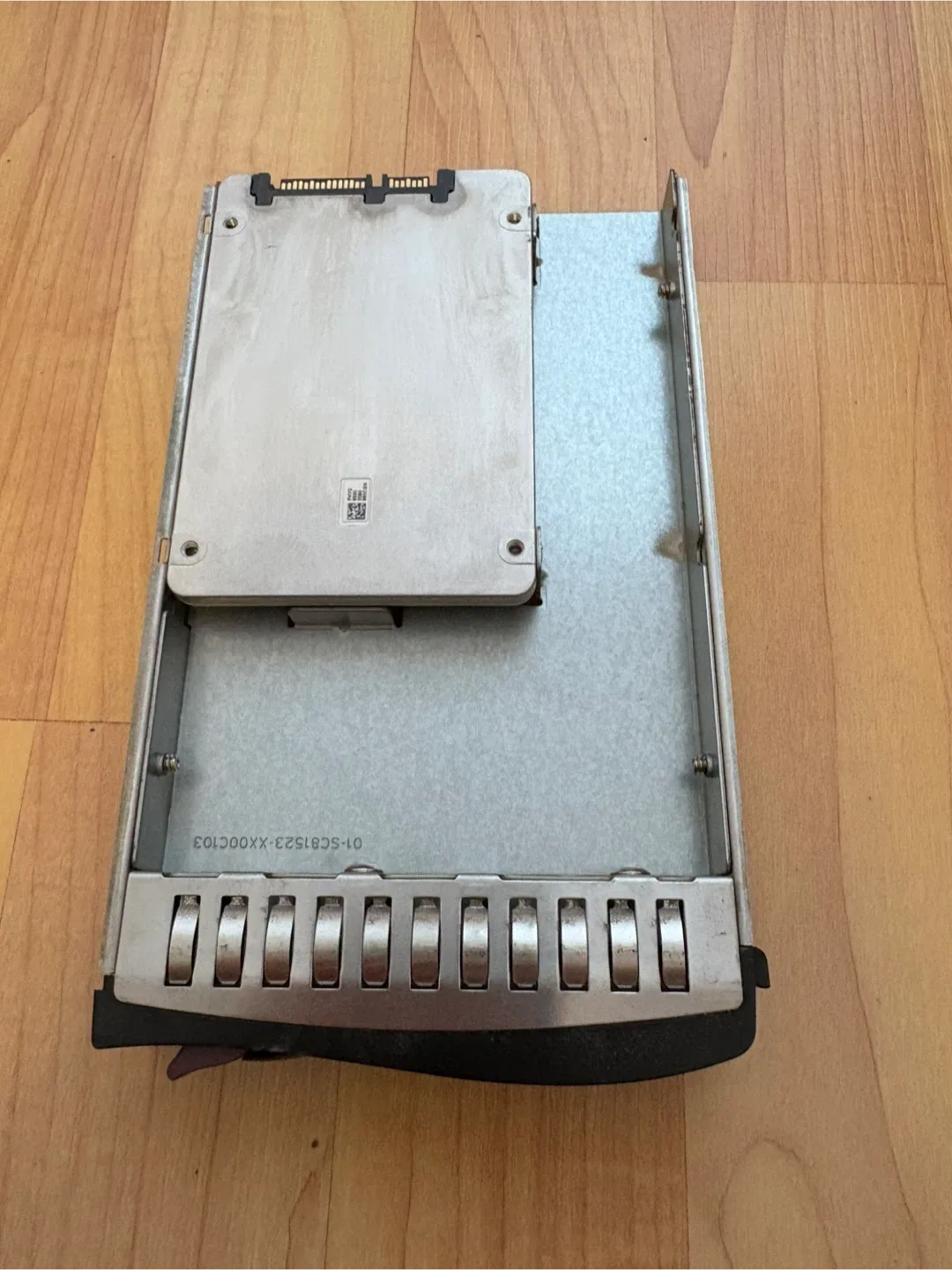 960GB Intel Enterprise SSDs – Reliable, Fast, and Ready to Go image indicator(2)