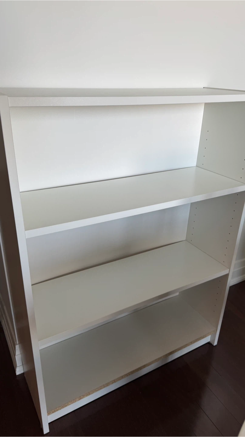 White Bookcase/Bookshelf IKEA - photo 2