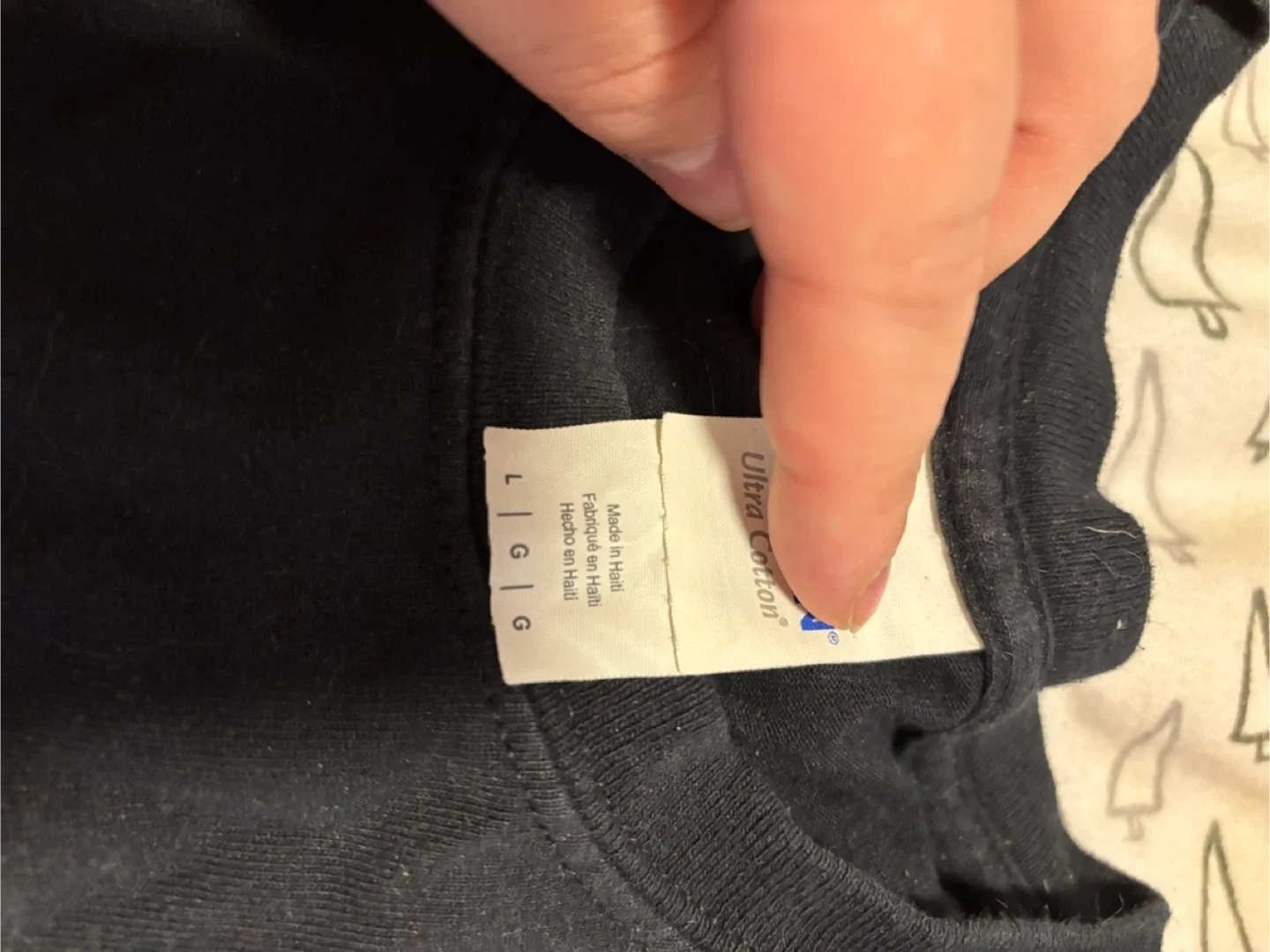 Gildan Black T-Shirts - Large image indicator(3)