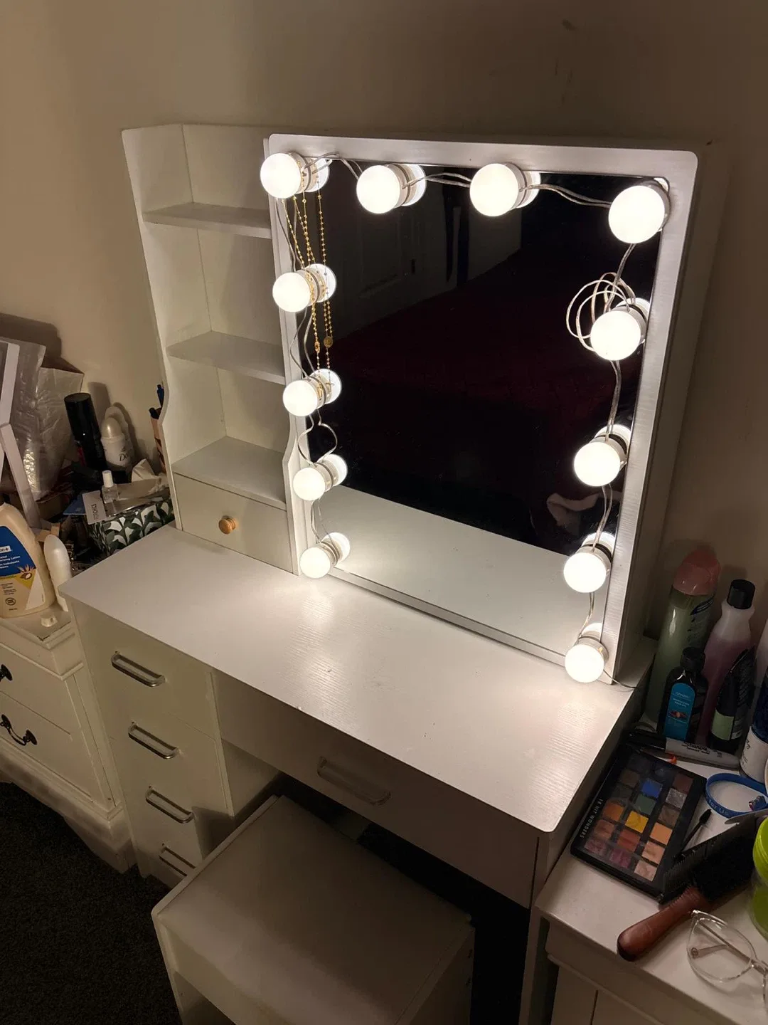 Vanity Makeup Table Set with Lighted Mirror - White image indicator(9)