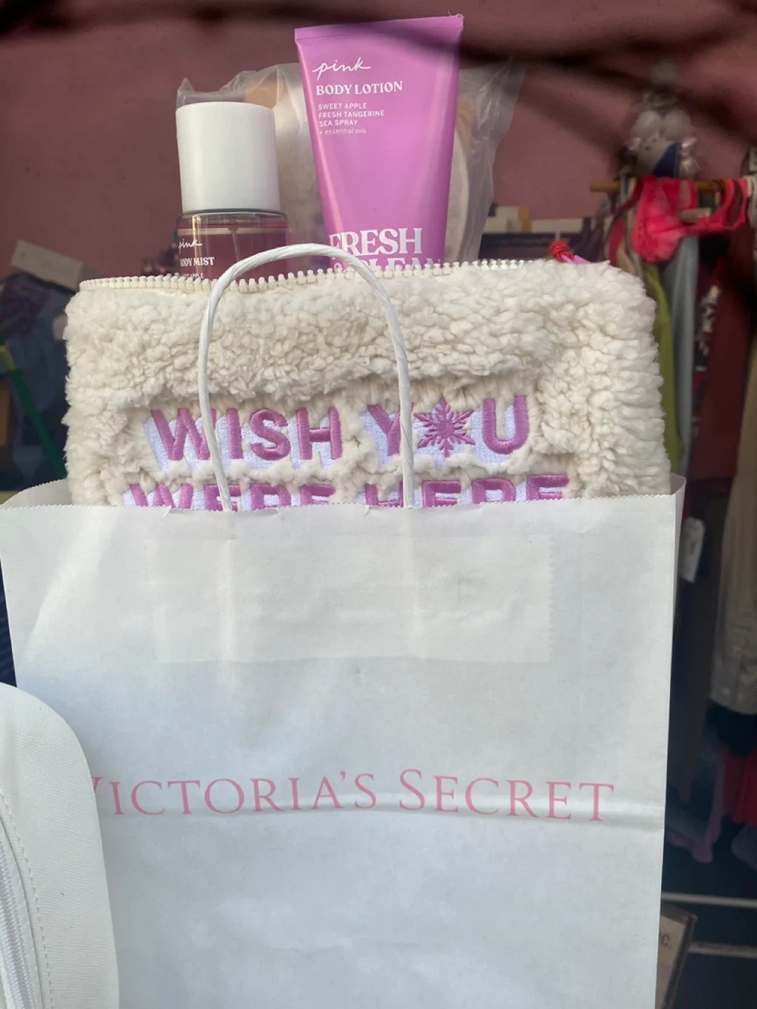 Victoria's Secret Beauty Sets! image indicator(6)