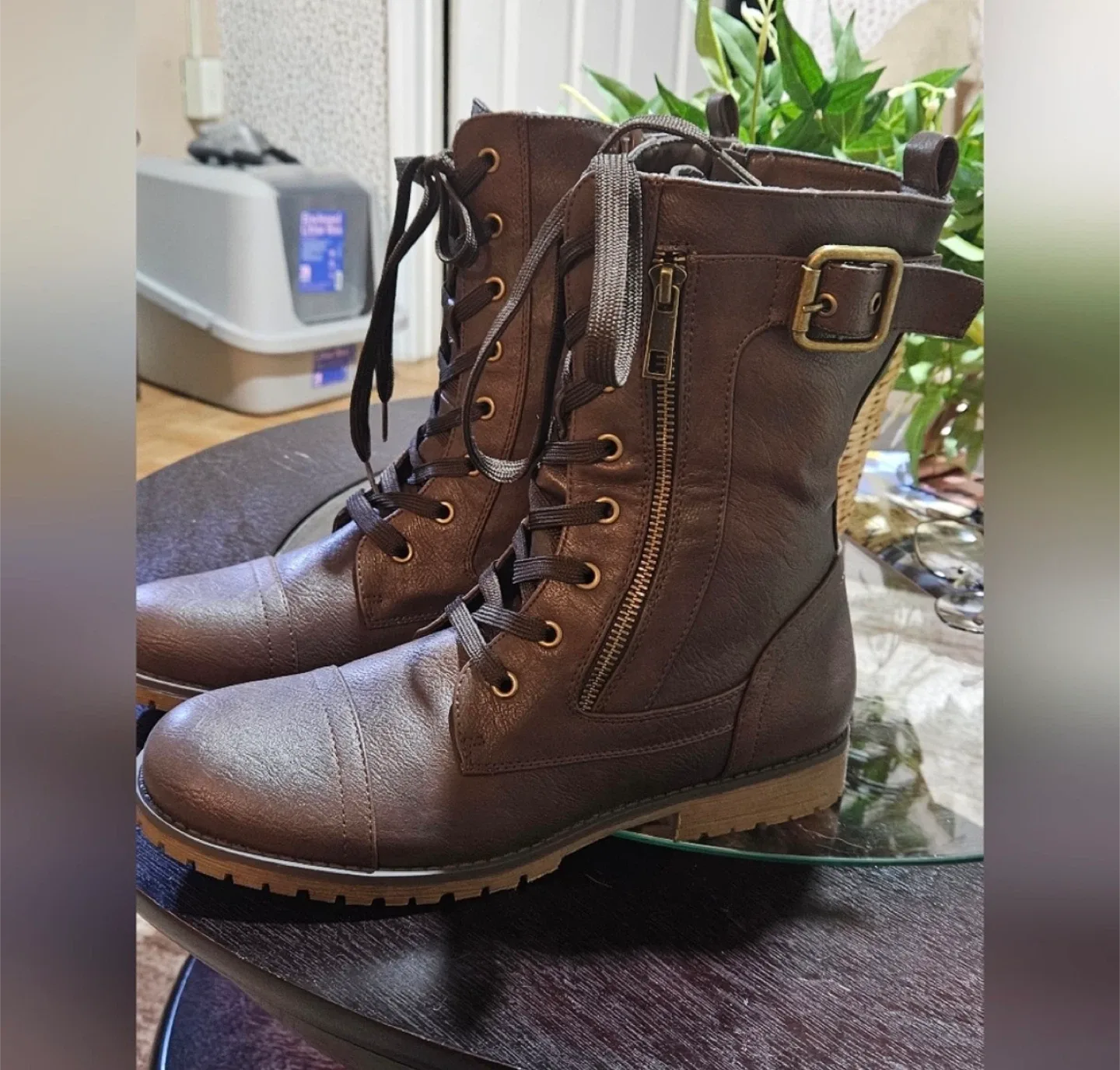 Dream Pairs Brown Lace-Up Boots - Size 9.5