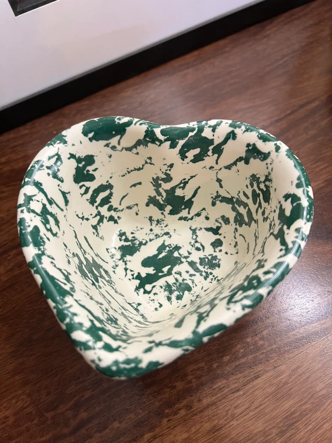 Vintage Earthenware Bowl image indicator(2)