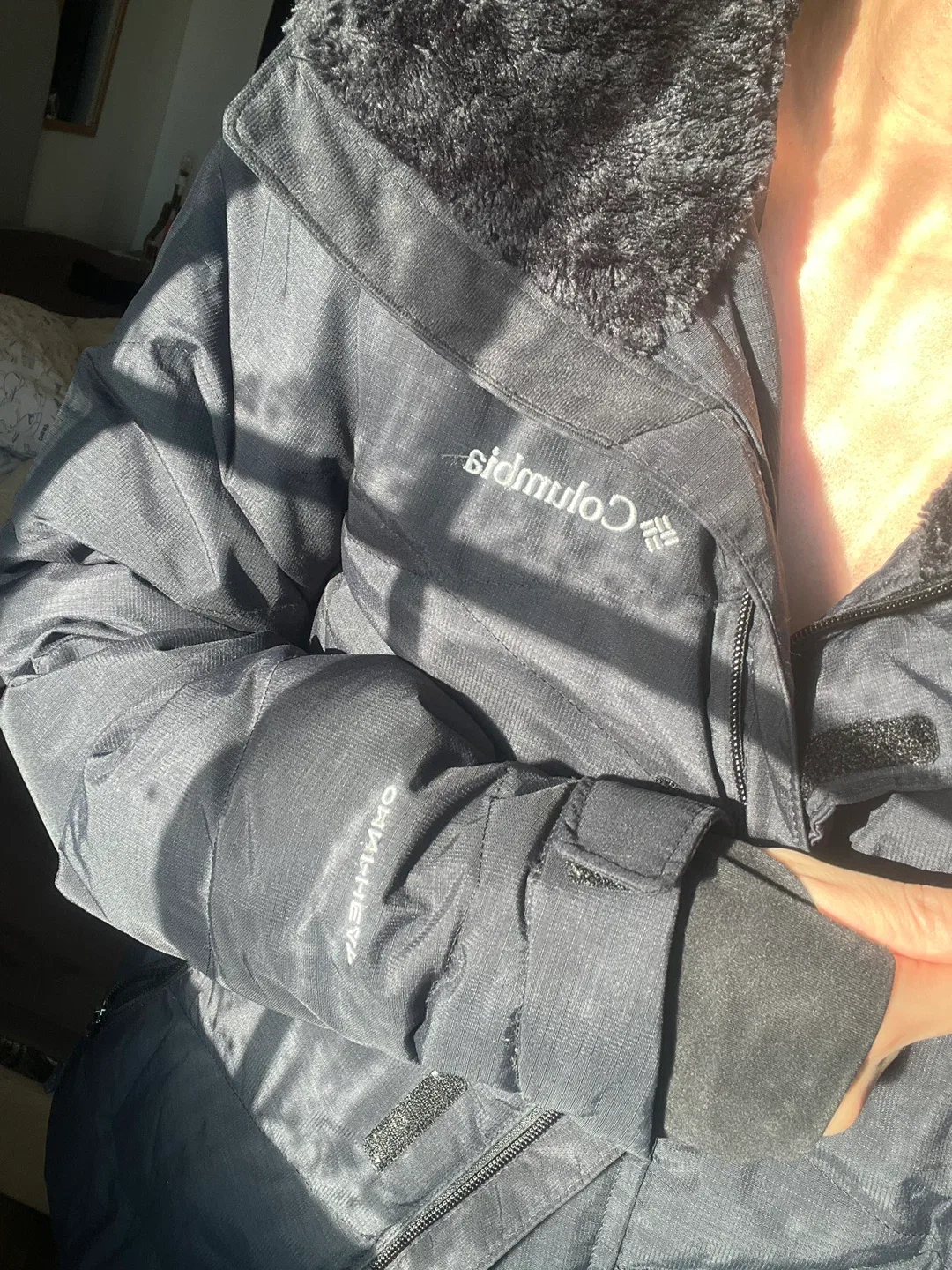 Columbia Puffer Jacket image indicator(9)