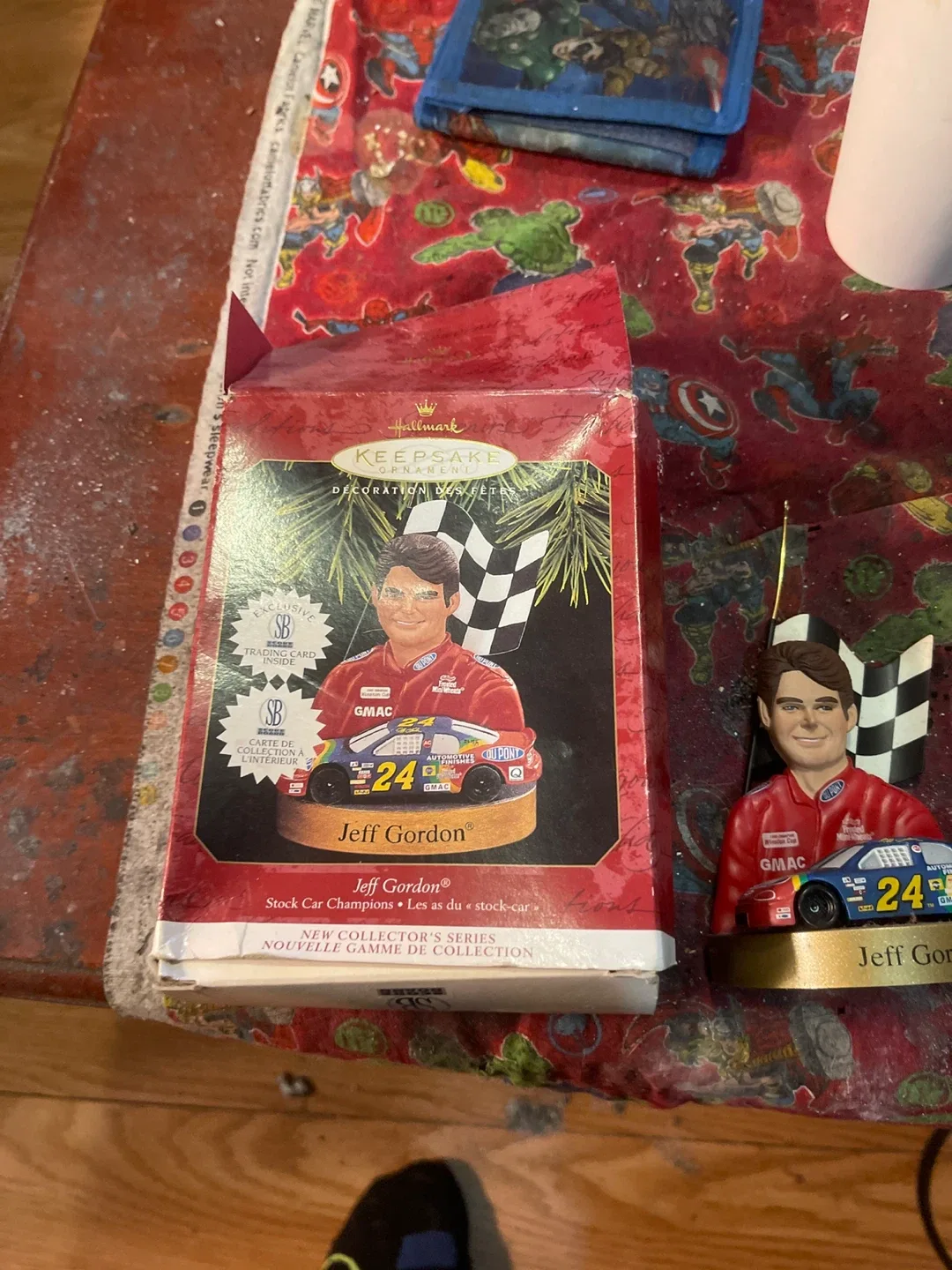 Hallmark Keepsake Jeff Gordon Ornament image indicator(2)