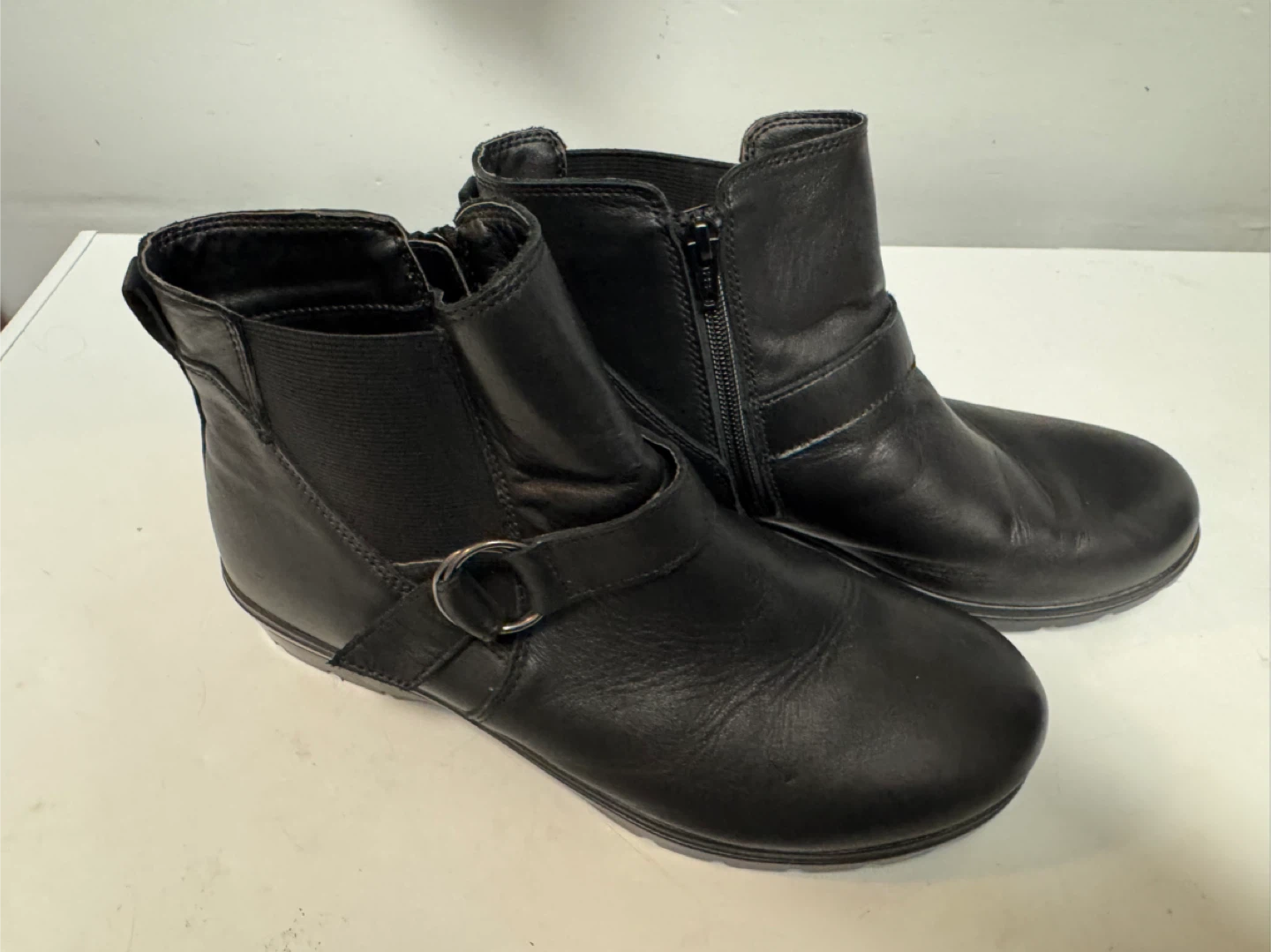 Skechers Black Leather Ankle Boots Size 9 - photo 2