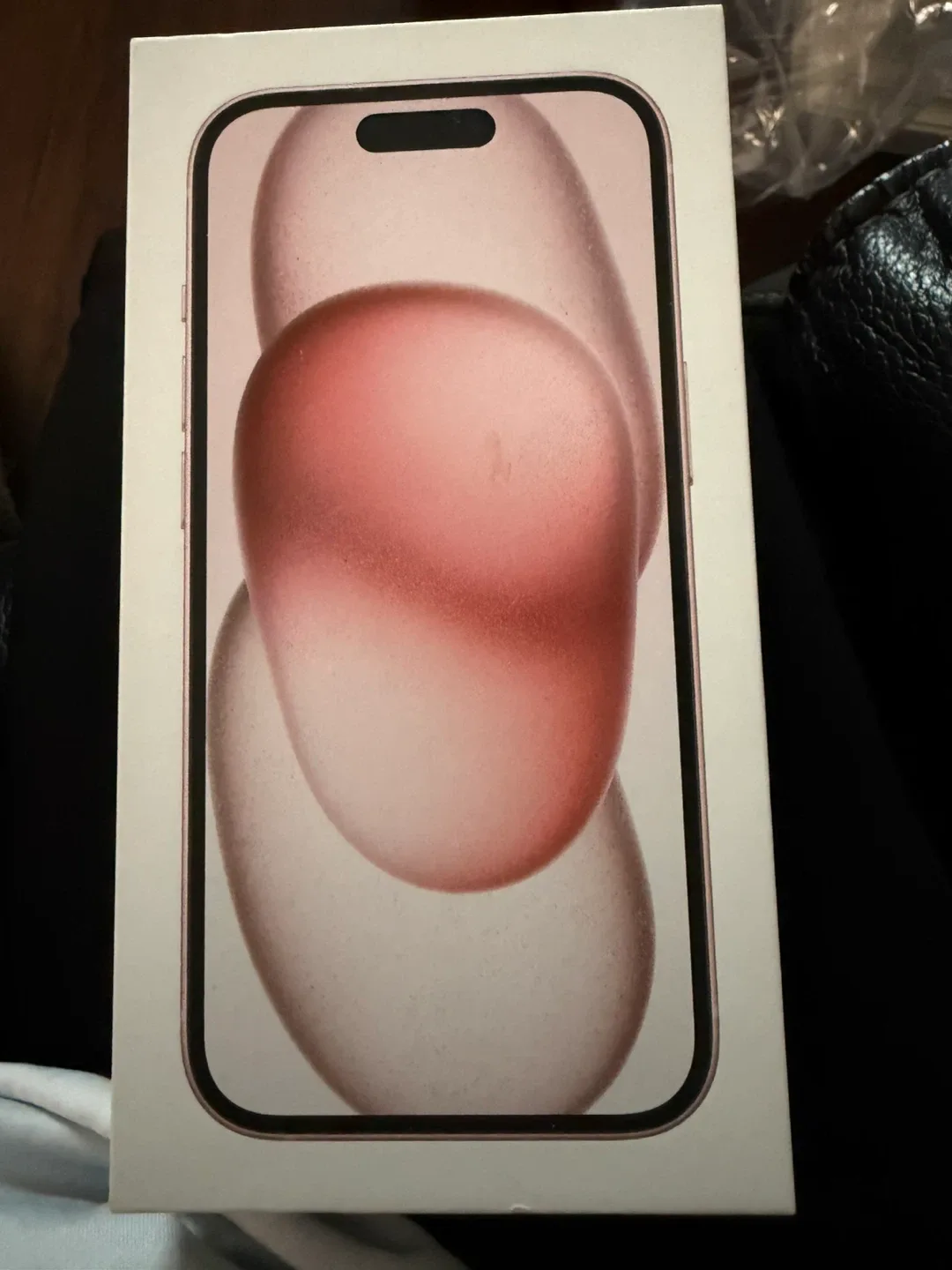 Pink Apple iPhone 15 - 128 gb image indicator(7)