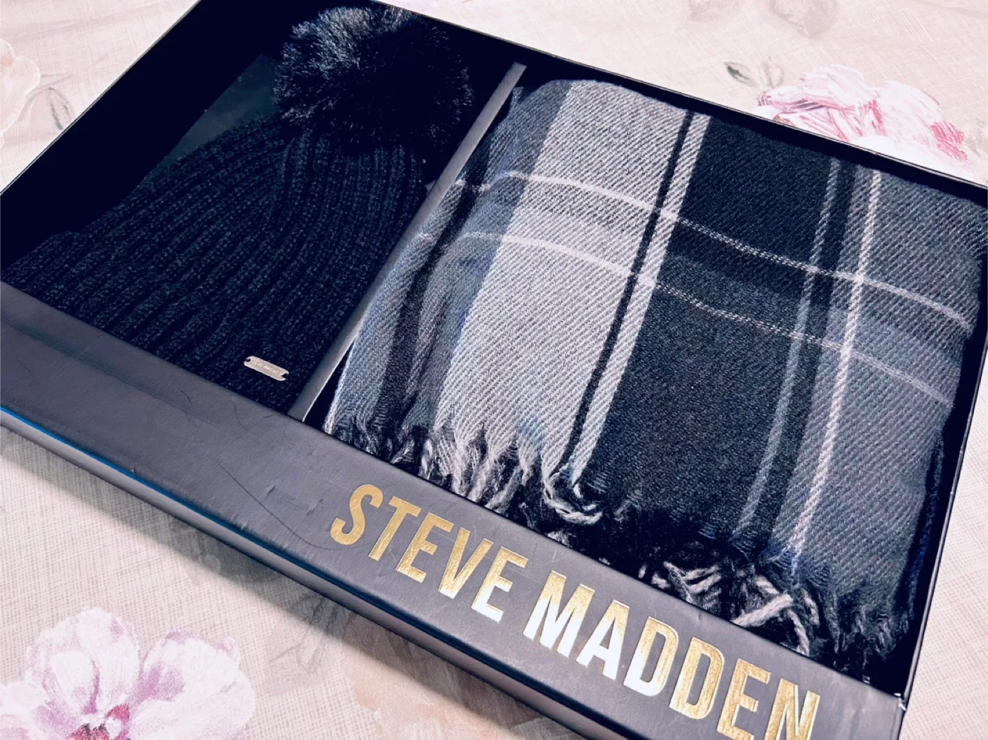 Steve Madden Hat & Scarf Set - New in Box!