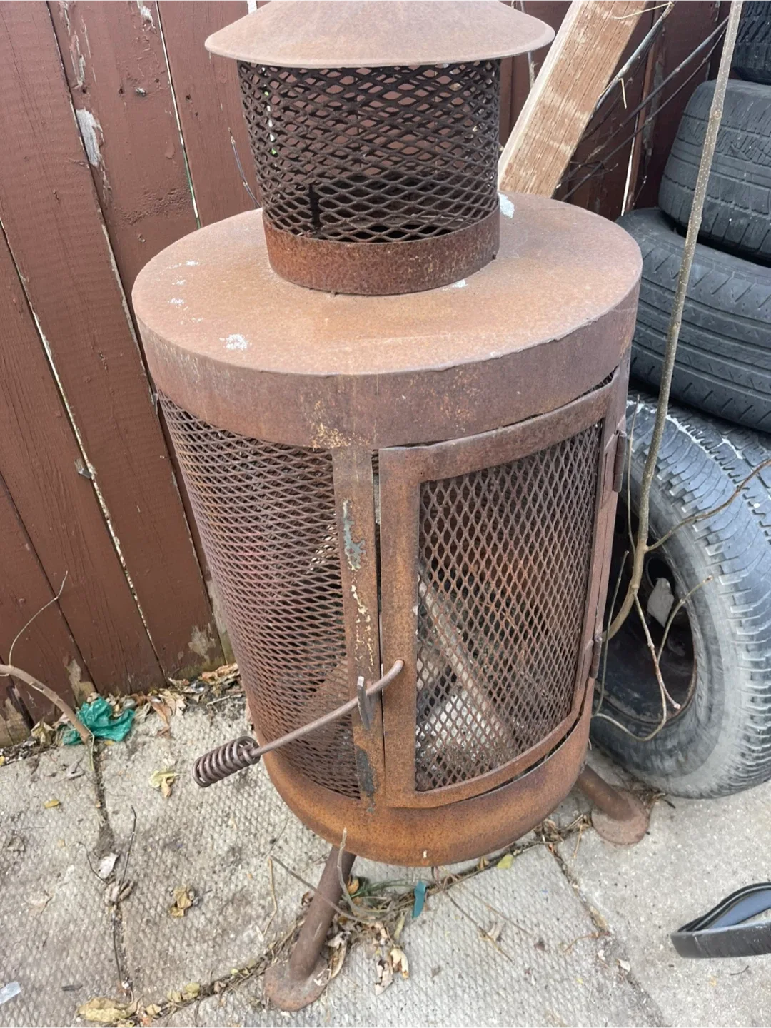 Used Fire Pit - Rustic Condition
