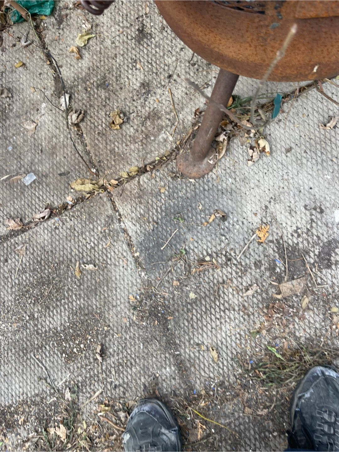 Used Fire Pit - Rustic Condition - photo 4