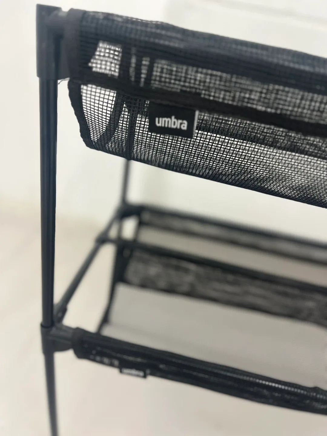 Umbra Black Shoe Rack image indicator(2)