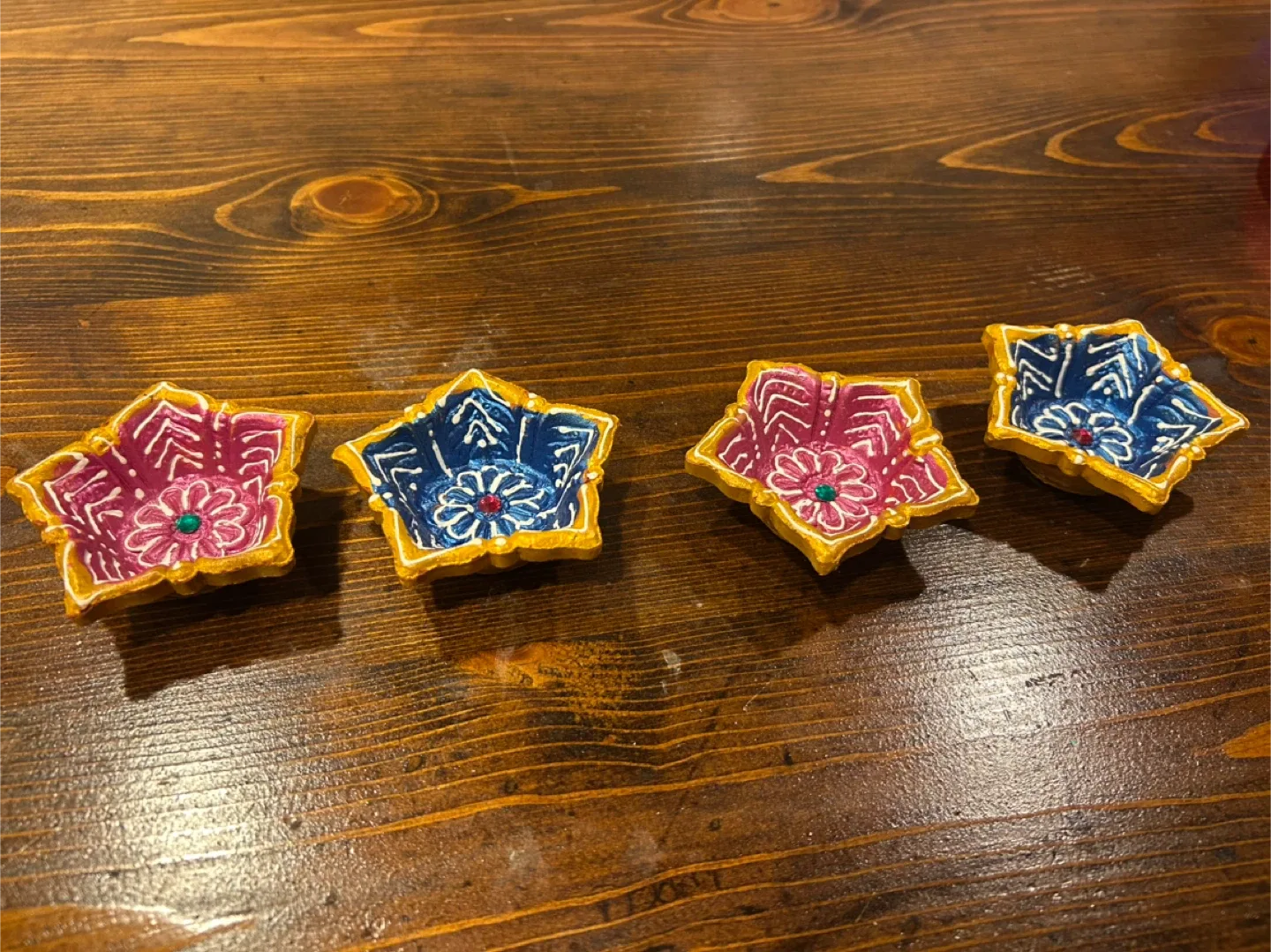 Set of 4 Decorative Diwali Diyas