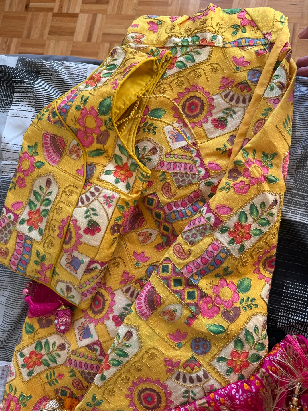 Indian Outfit - Yellow & Pink - photo 3