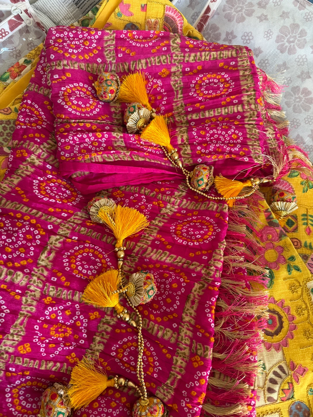Indian Outfit - Yellow & Pink - photo 2