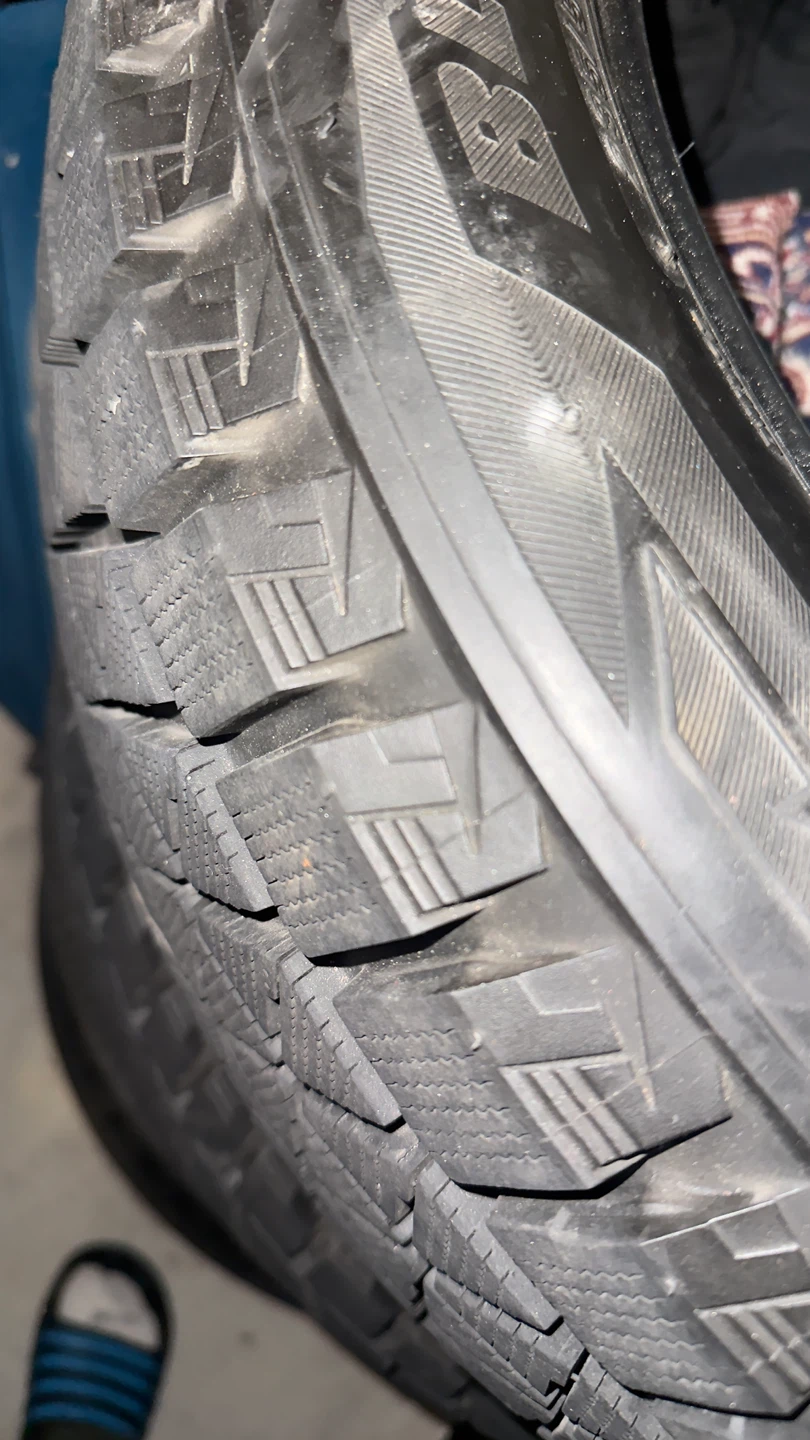 Bridgestone Blizzak 235/55R19 Winter Tires - photo 4