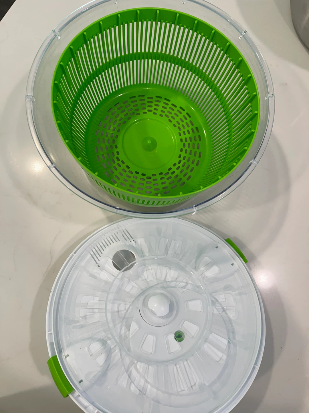 Cuisinart Salad Spinner with Easy-to-Spin Knob 5 Quart - photo 3