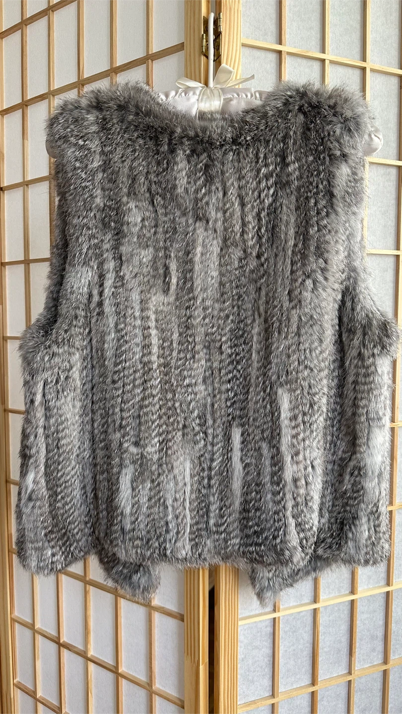 525 America Luxe Rabbit Fur Vest - Size L/M - photo 3