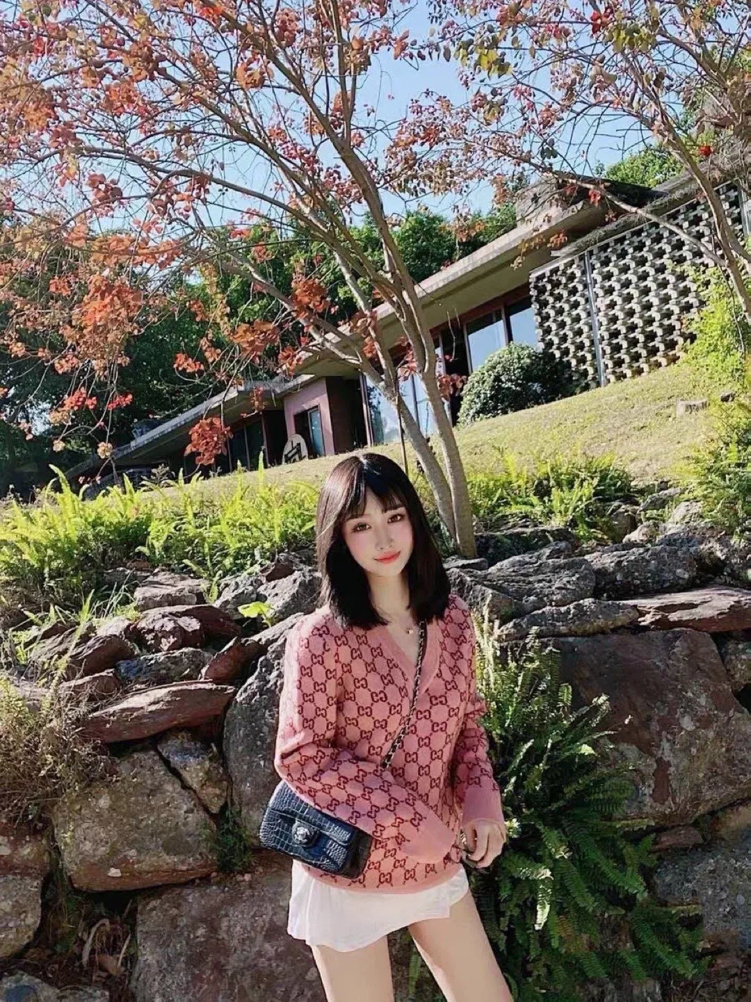 New Pink Sweater image indicator(2)