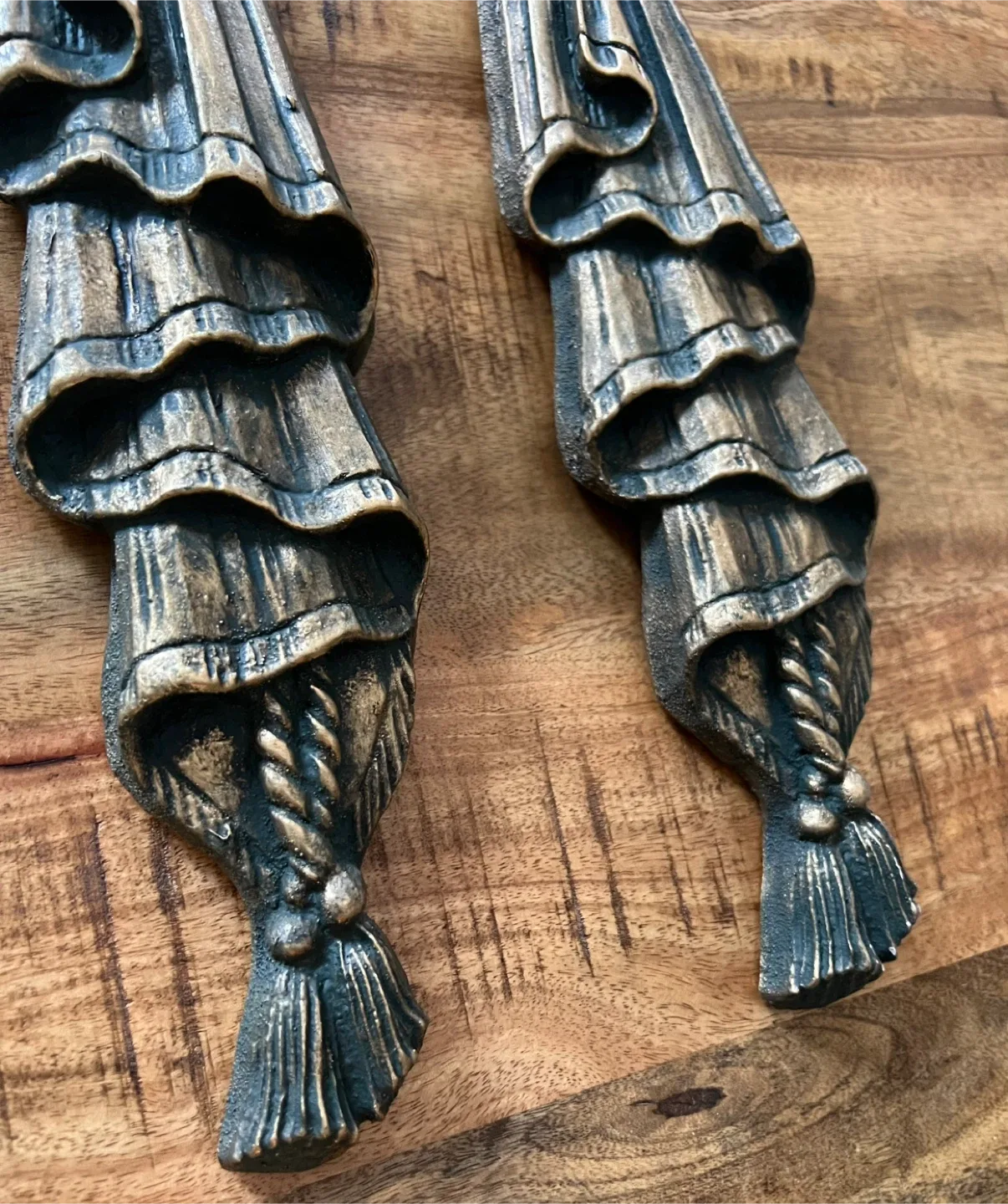 Vintage Wall Accents/Decor image indicator(3)