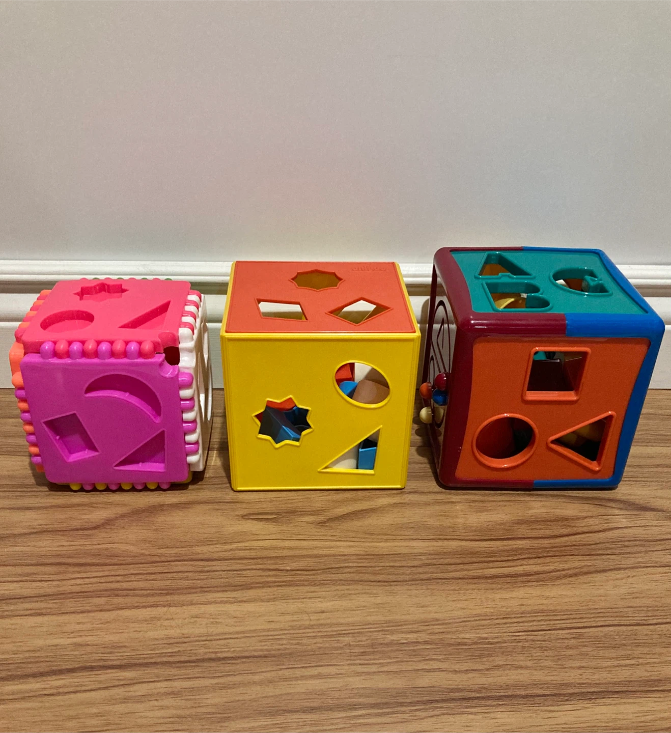 Shape sorter cube toys