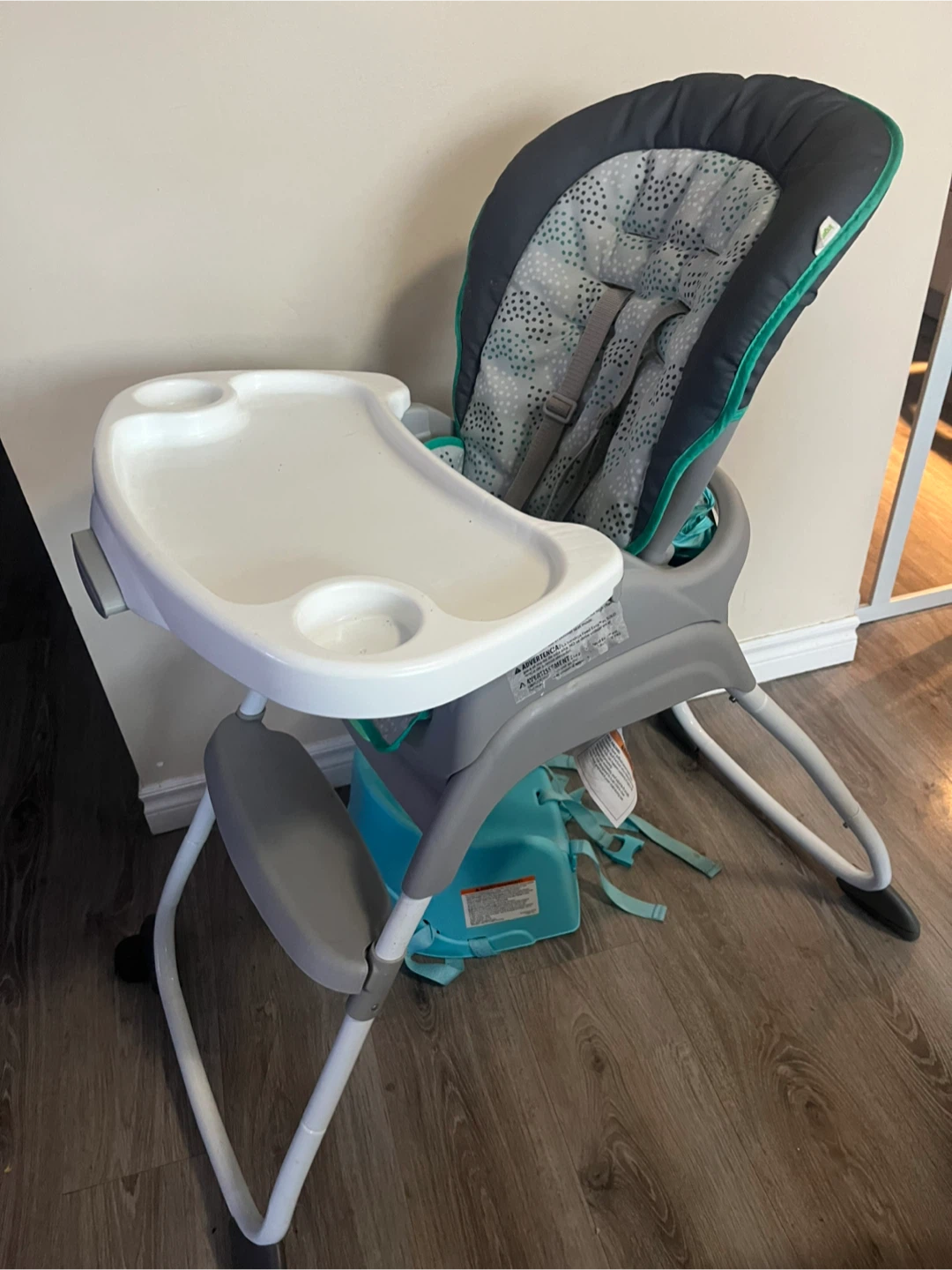 Ingenuity high chair - photo 2