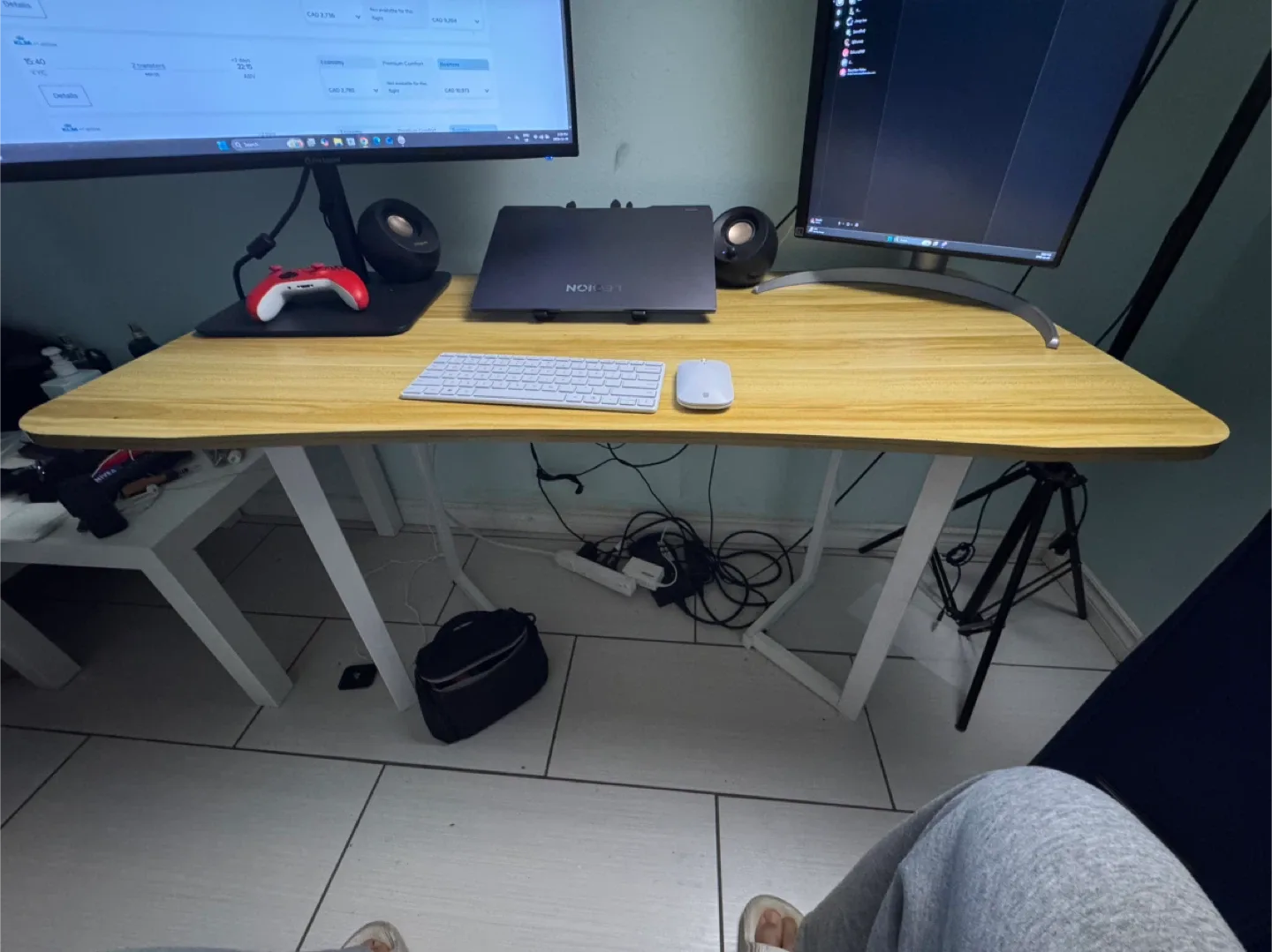 Wood Grain Computer Desk image indicator(2)