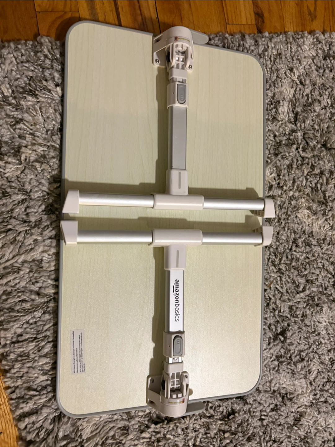 AmazonBasics Foldable Lap Desk - photo 2