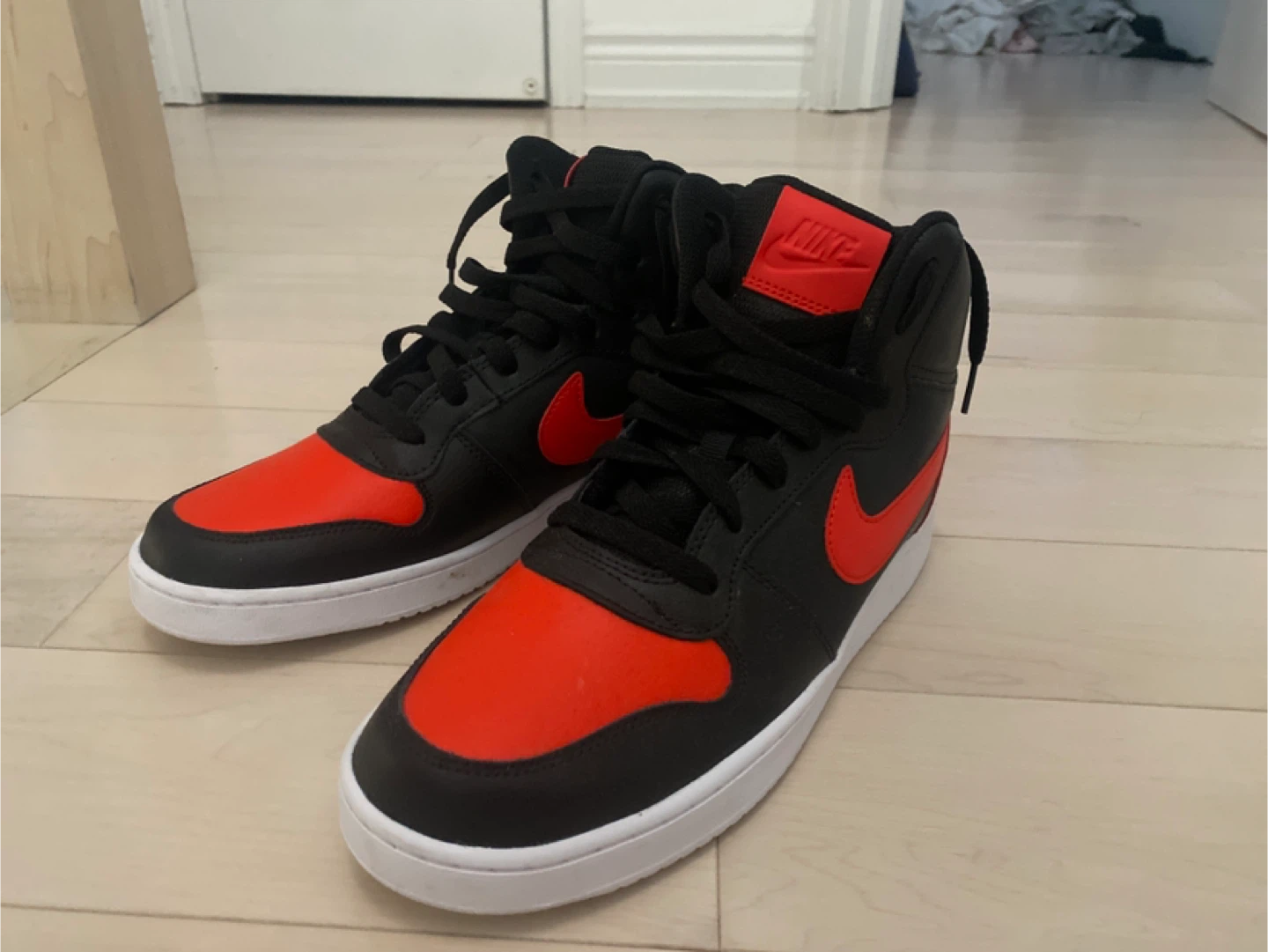 Nike High-Top Sneakers - Black & Red size 10