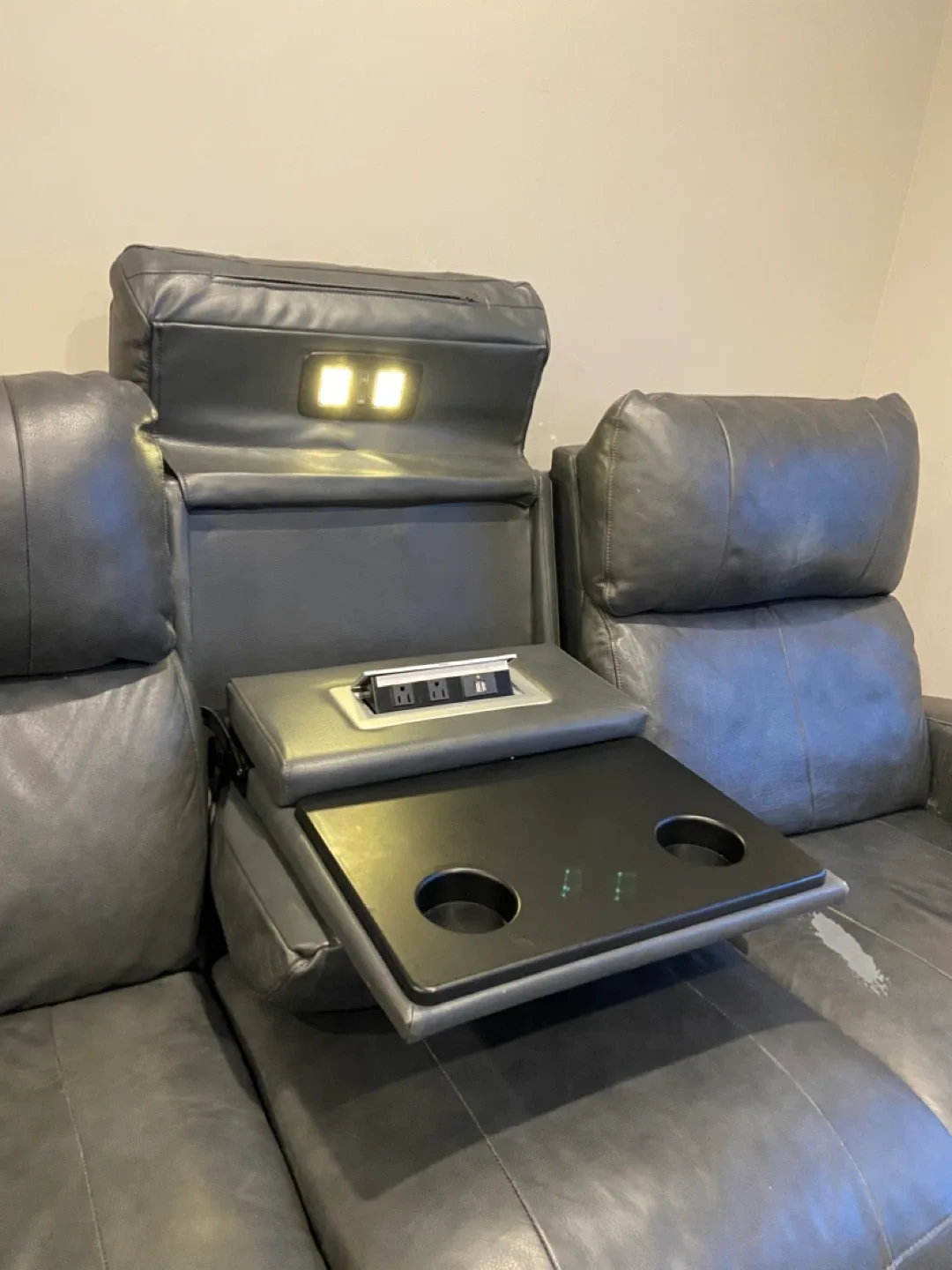 Genuine leather recliner couch image indicator(3)