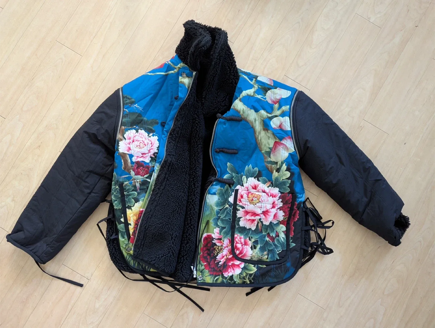 Mukzin Floral Print Reversible Jacket