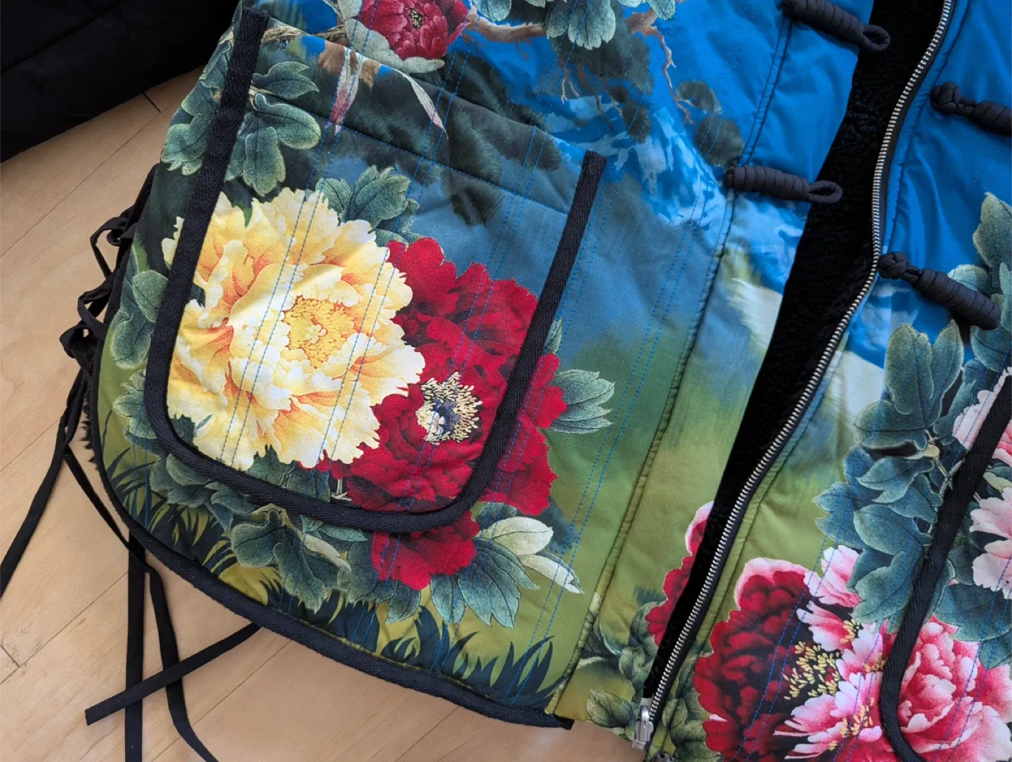 Mukzin Floral Print Reversible Jacket image indicator(4)