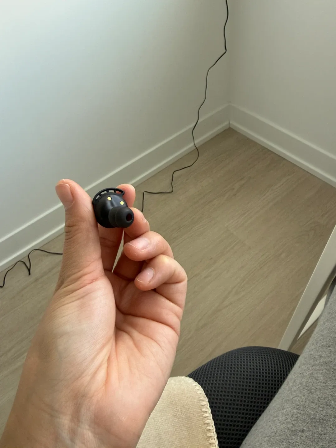 Tribit FlyBuds 3 Wireless Earbuds - Like New! image indicator(4)