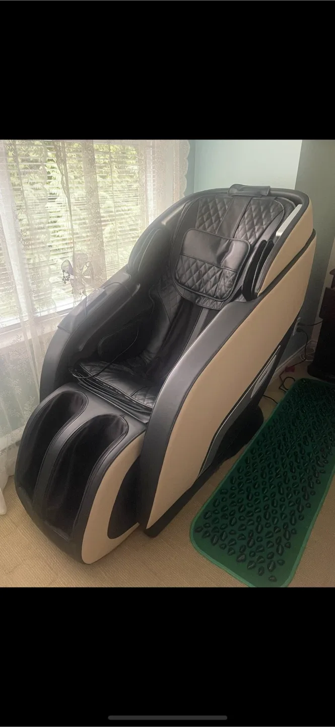 Massage Chair - Black