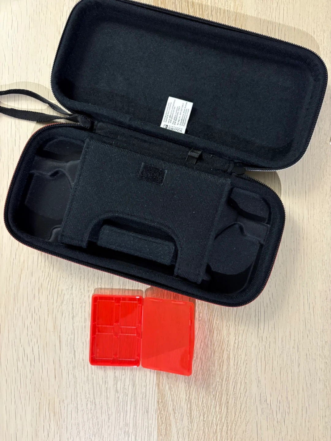 Nintendo Switch Carrying Case + Game Card Holder - photo 4