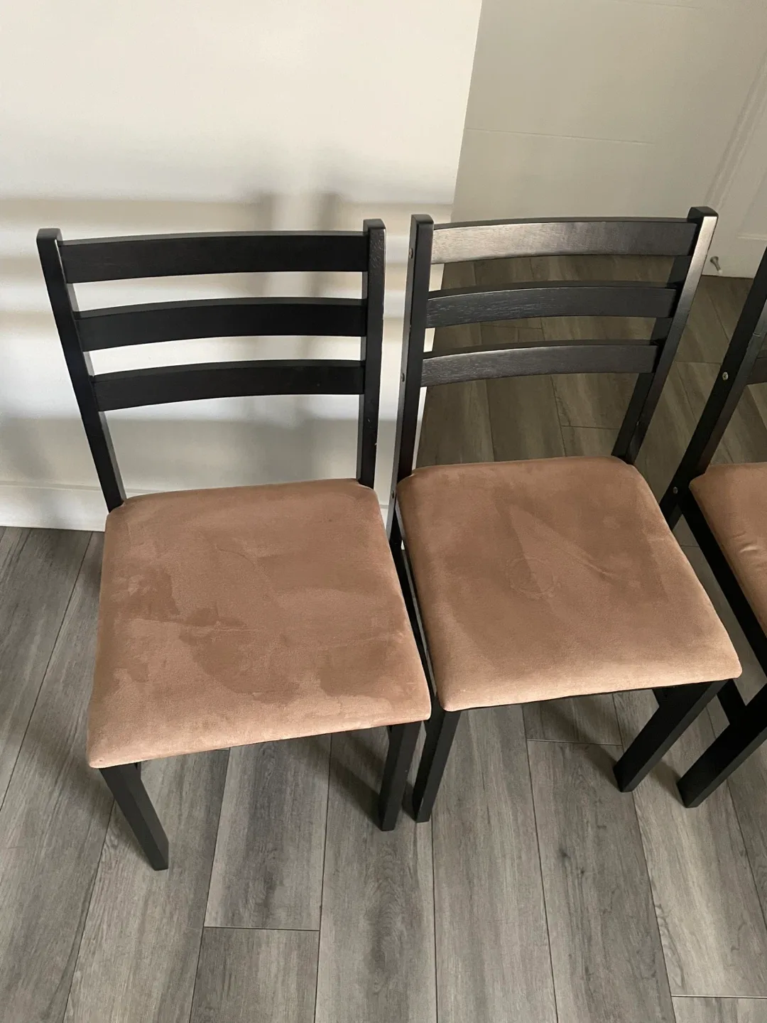 Four Dining Chairs image indicator(6)