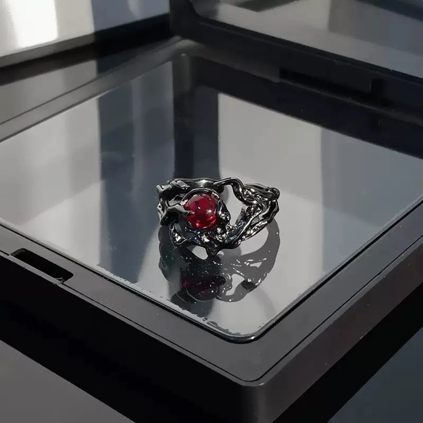 Black Ring with Red Stone vampire open ring goth vintage stylish