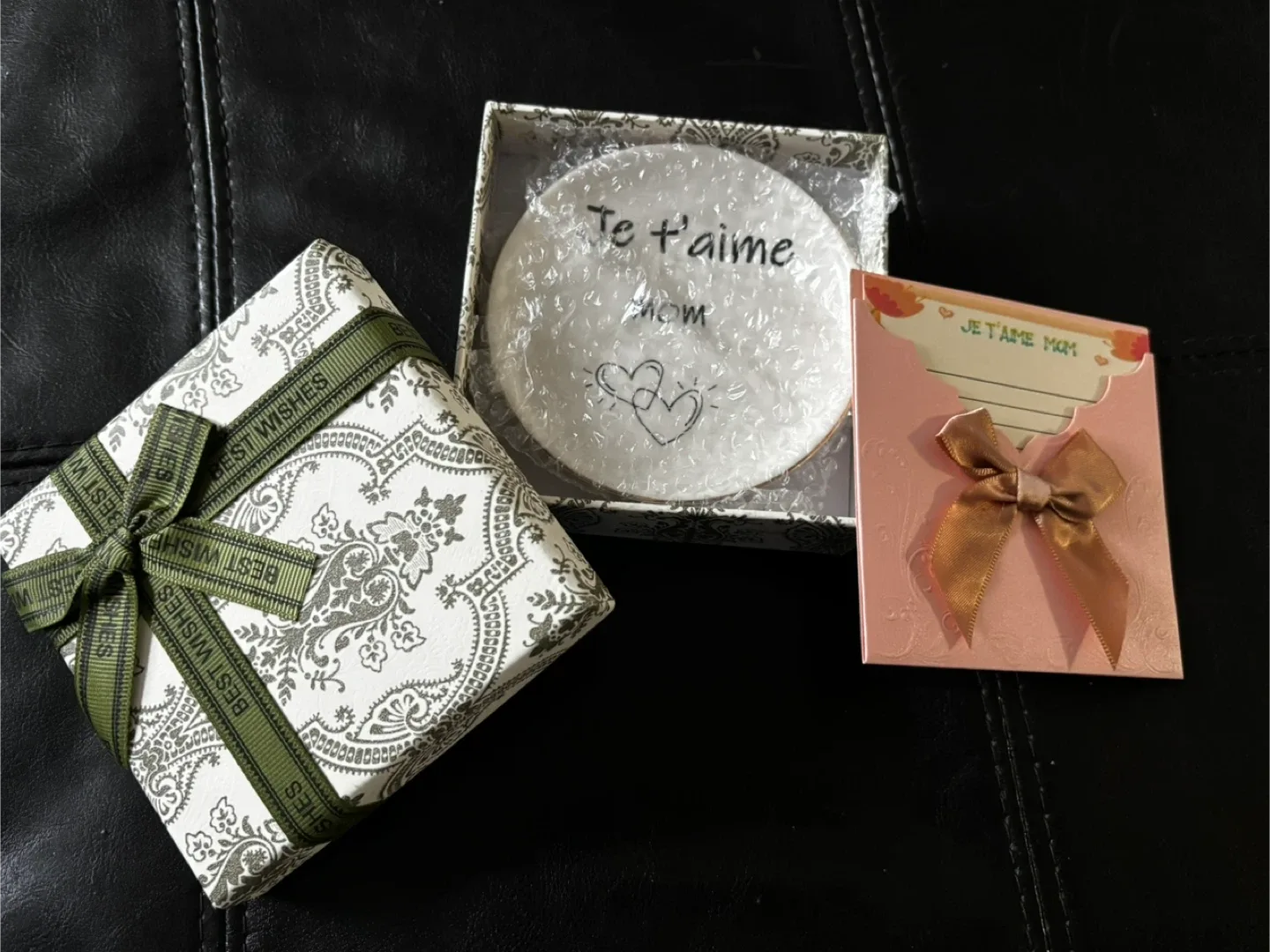 Gift Set - Je t'aime Mom Plate & Card image indicator(4)