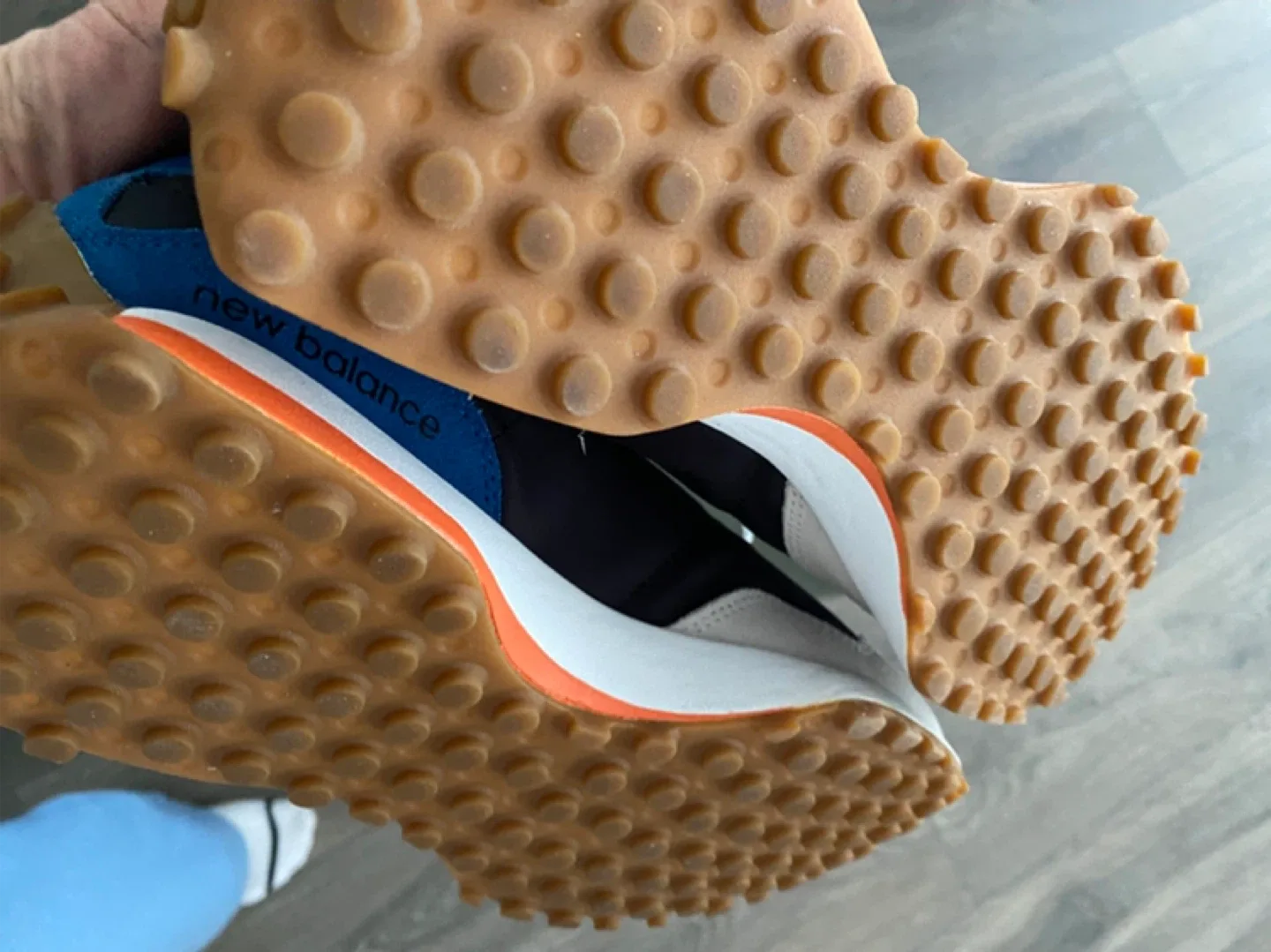 New Balance 327 Multi-Color Sneakers image indicator(2)