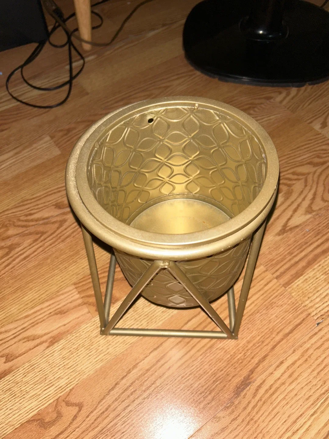 Faux Tropical Plant with Gold Stand image indicator(3)