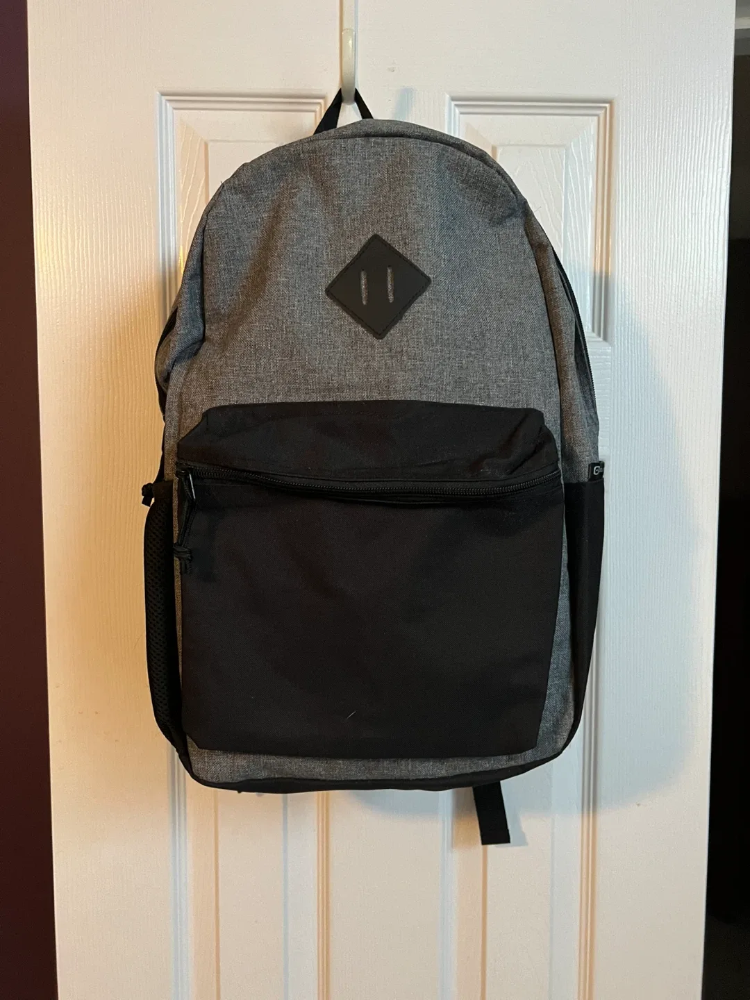 NEW Outbound 20L Travel Backpack - Grey & Black