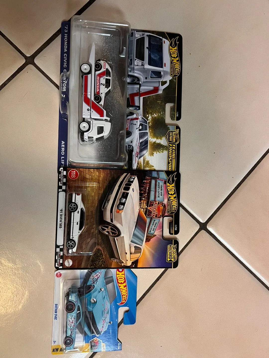 Hot Wheels '73 Honda Civic Custom & '91 BMW M5