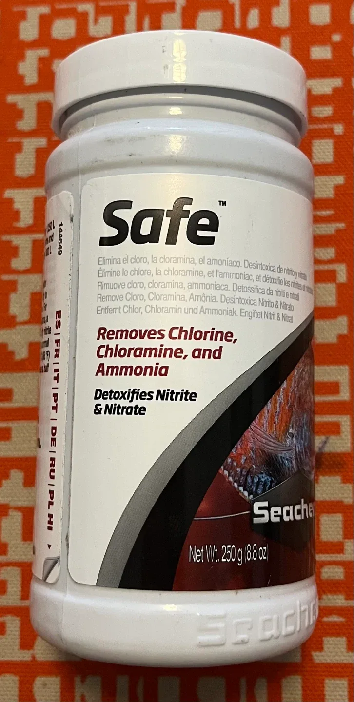 Seachem Safe - Removes Chlorine, Chloramine, and Ammonia